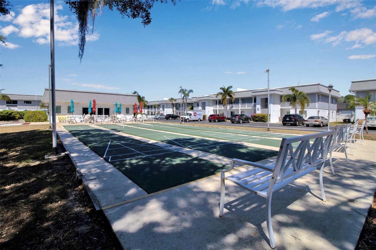 22375 EDGEWATER DR #255