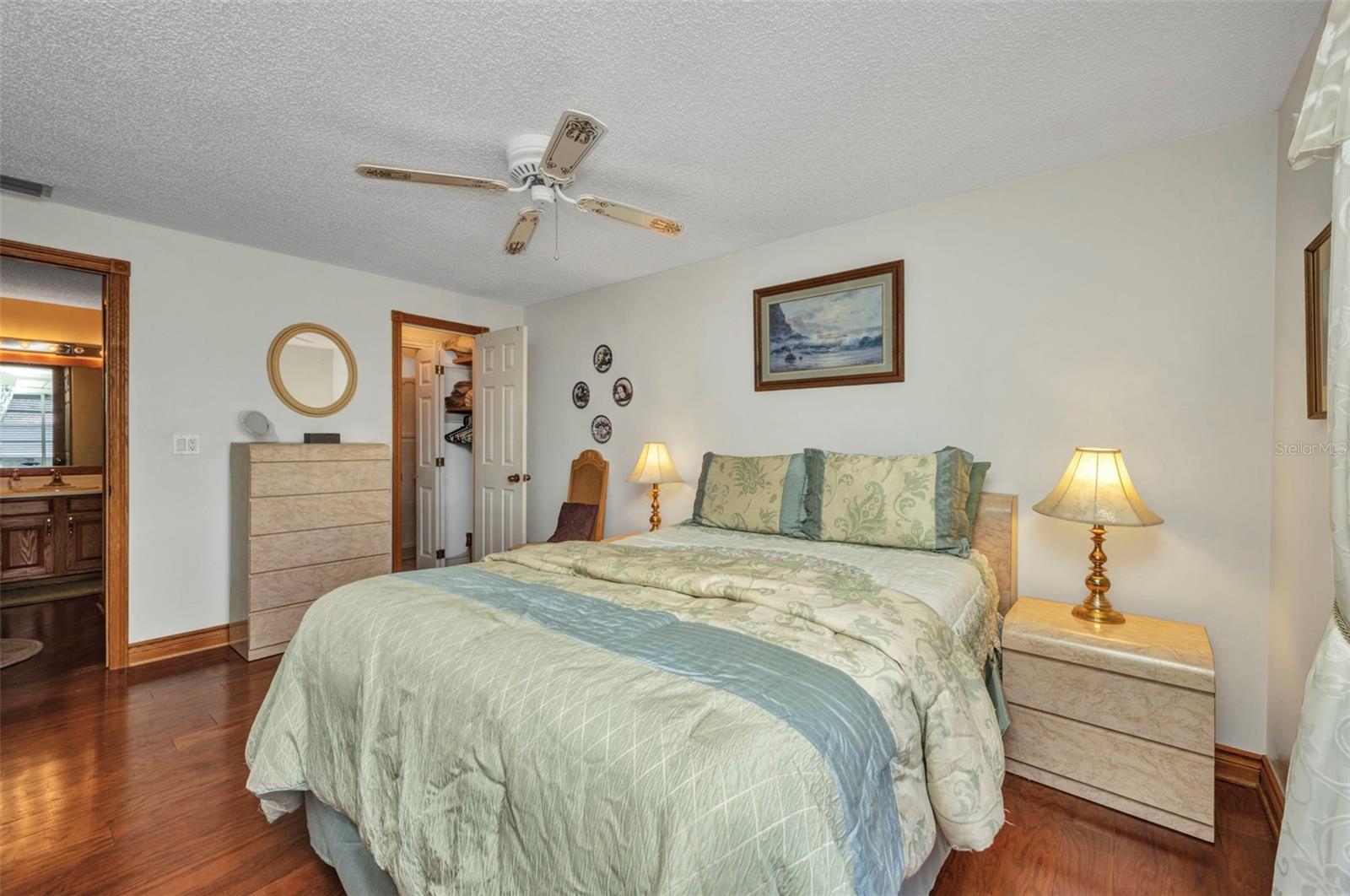 22375 EDGEWATER DR #255