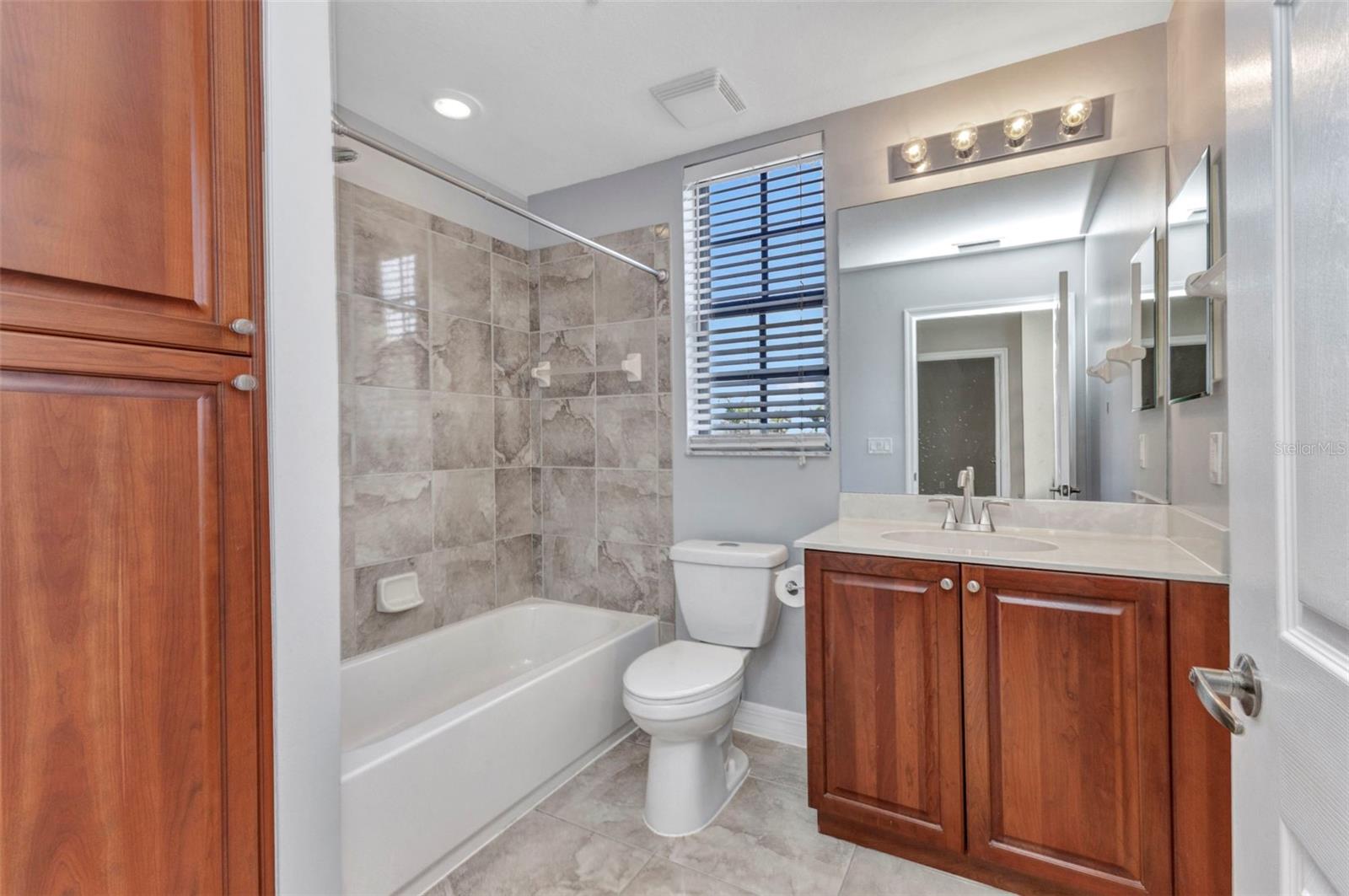 1349 AQUI ESTA DR #121