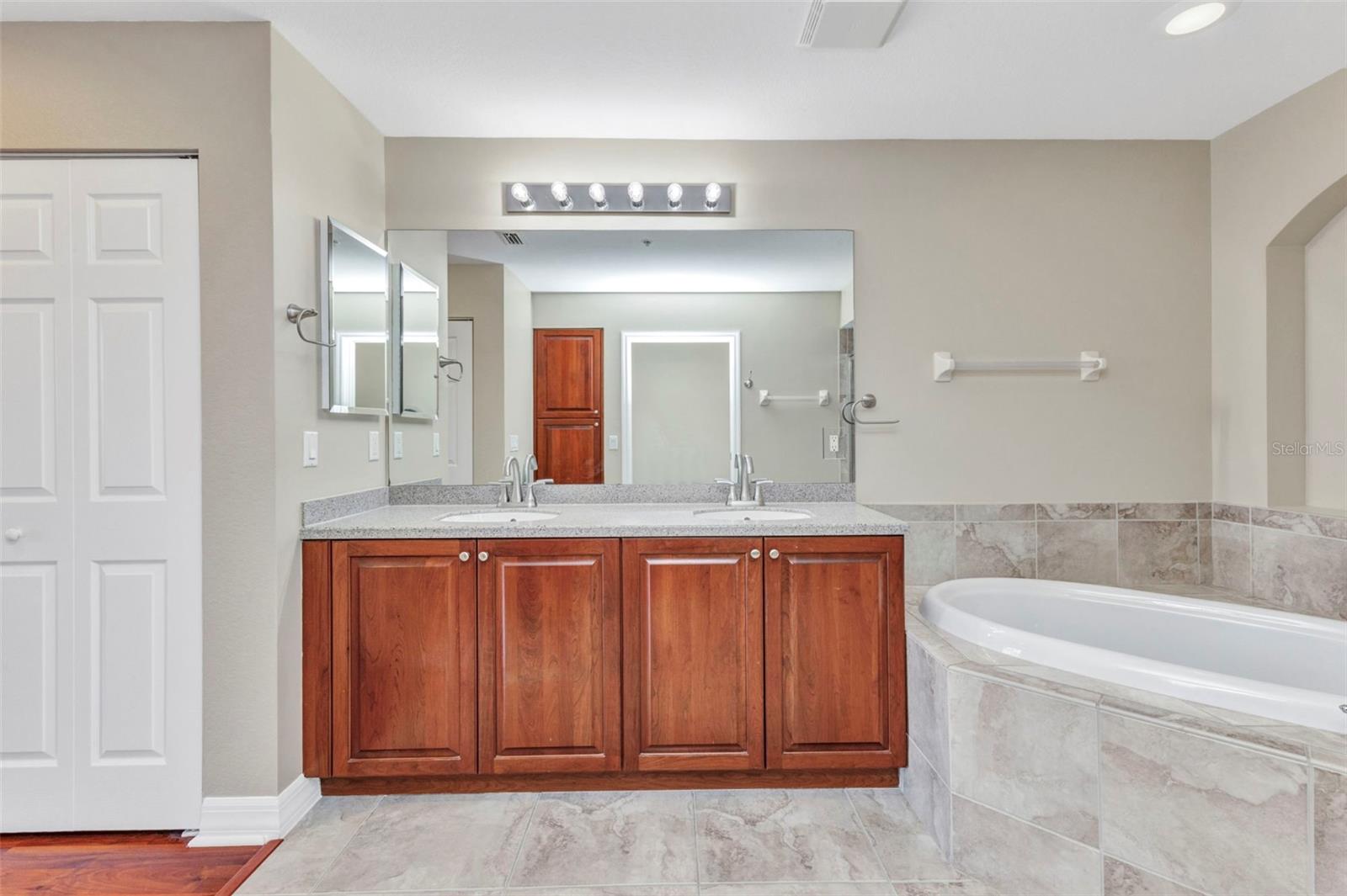 1349 AQUI ESTA DR #121