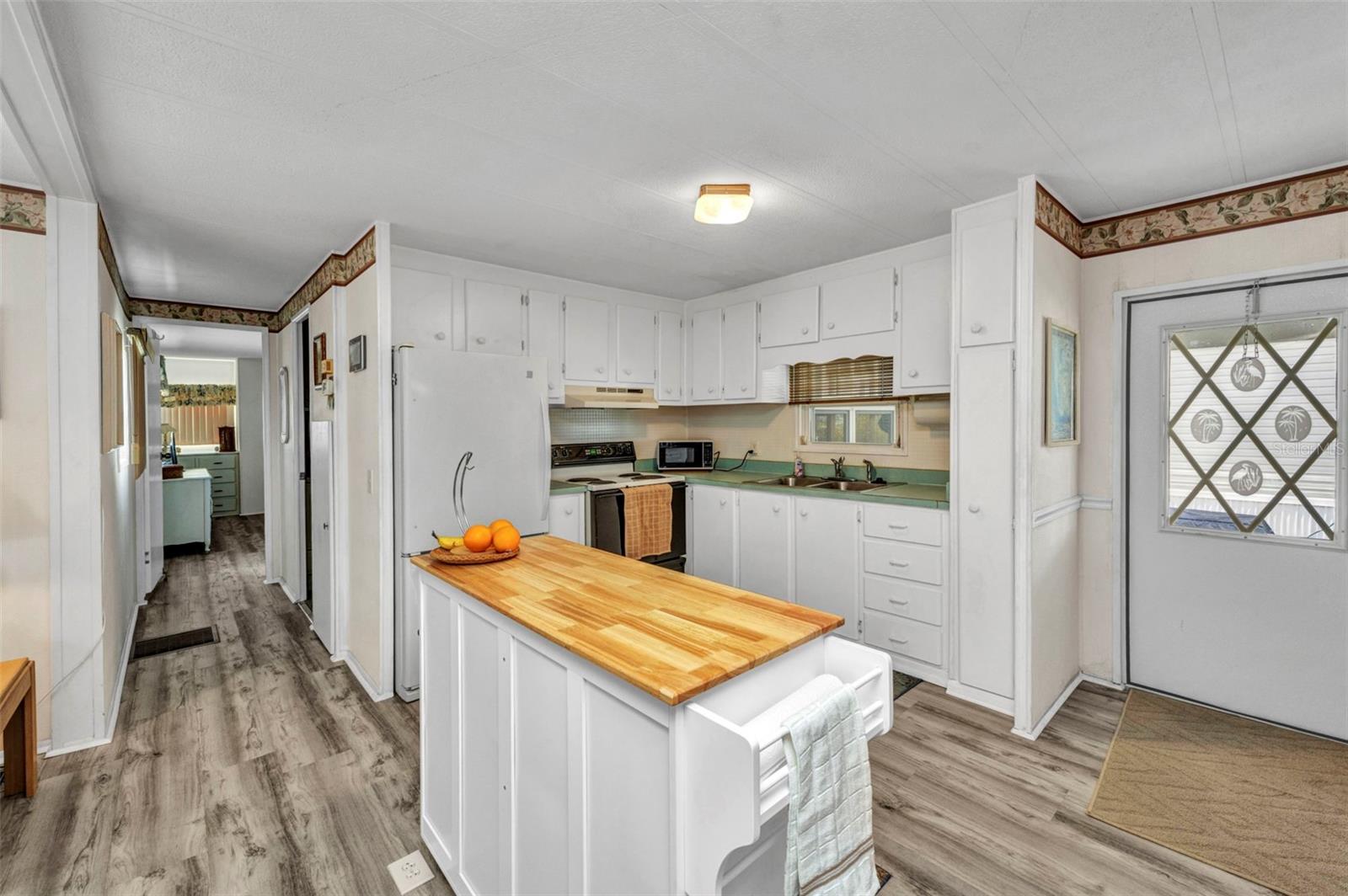 10100 BURNT STORE RD #26