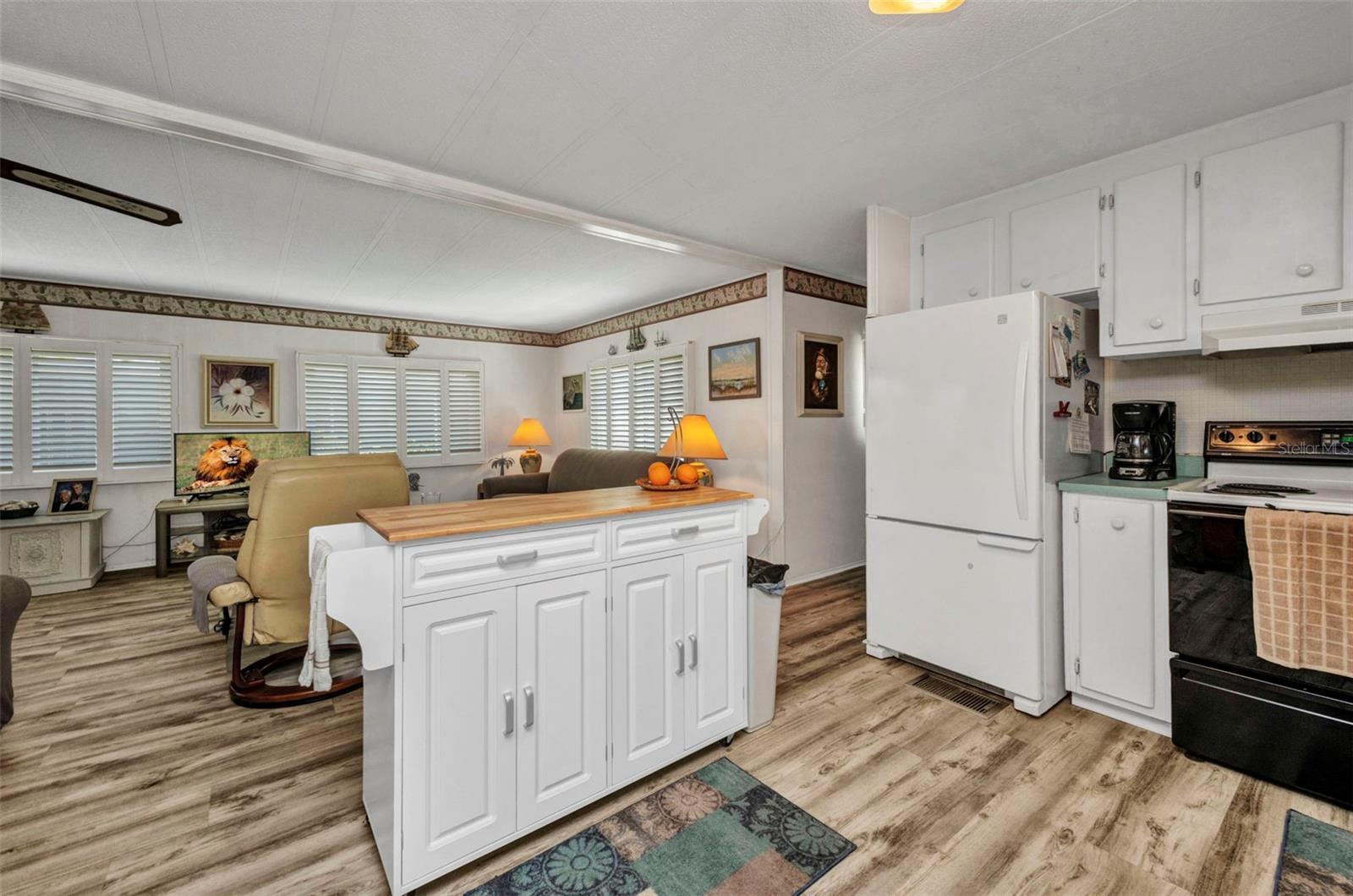 10100 BURNT STORE RD #26