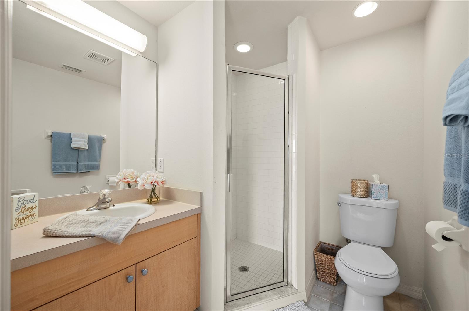 1236 RIO DE JANEIRO AVE #406