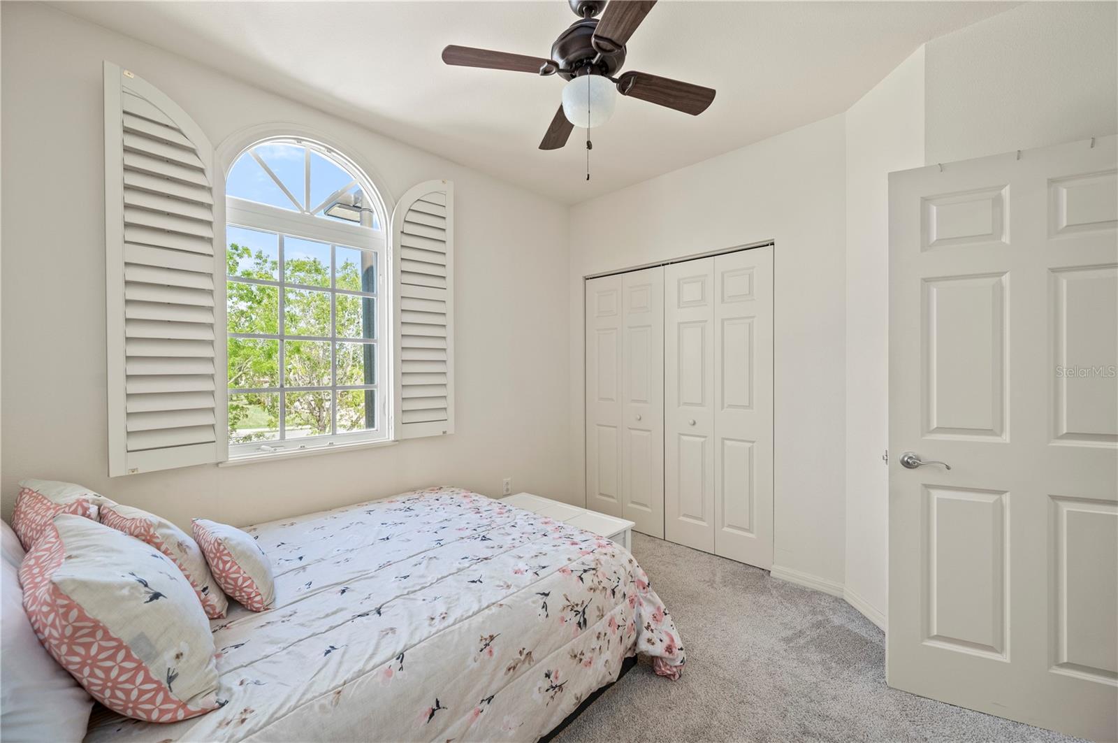 1236 RIO DE JANEIRO AVE #406