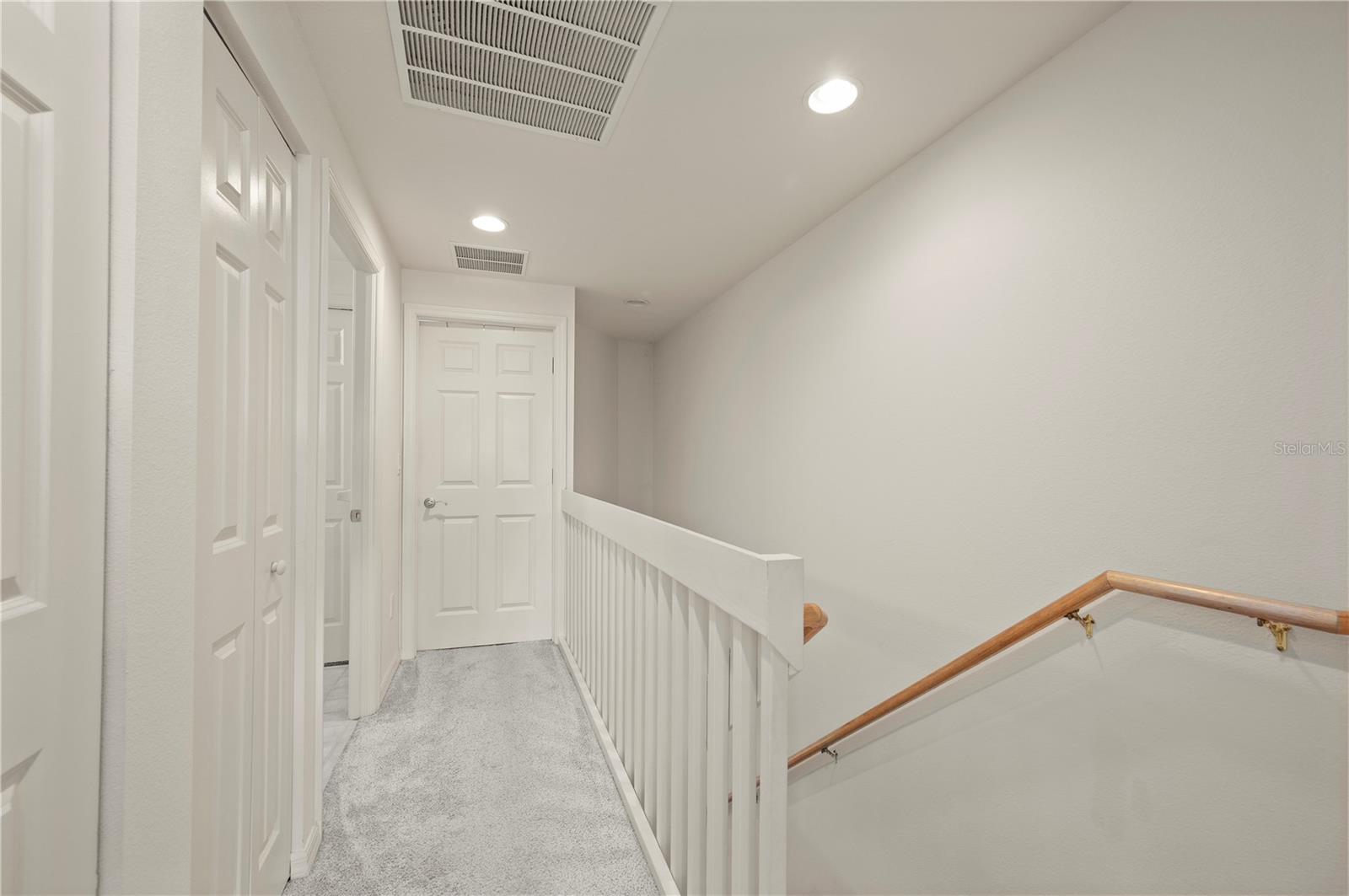 1236 RIO DE JANEIRO AVE #406