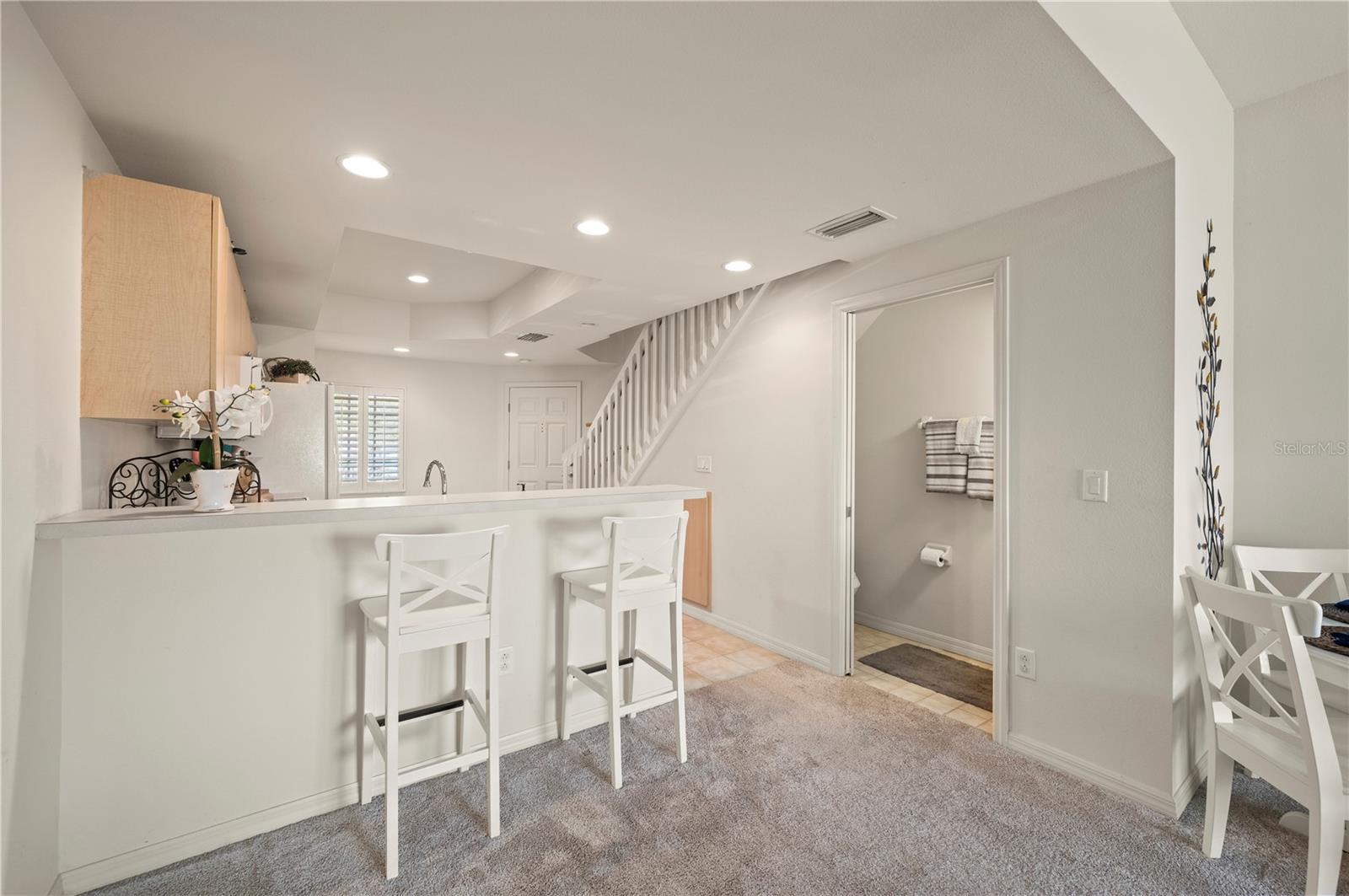 1236 RIO DE JANEIRO AVE #406