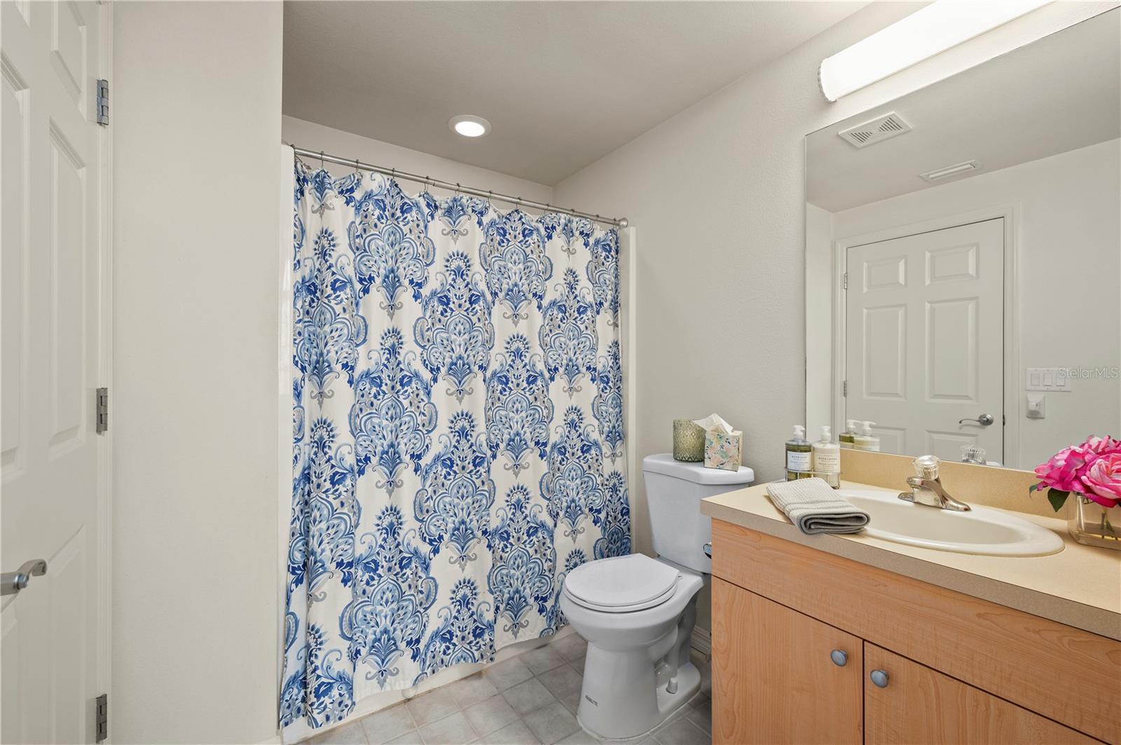 1236 RIO DE JANEIRO AVE #406