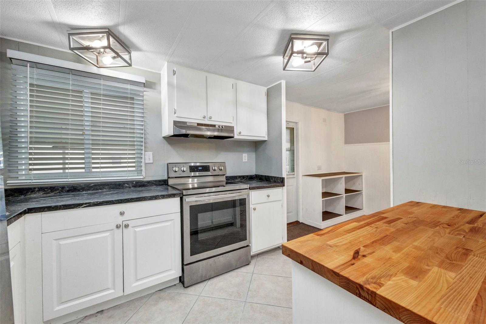 10100 BURNT STORE RD #21