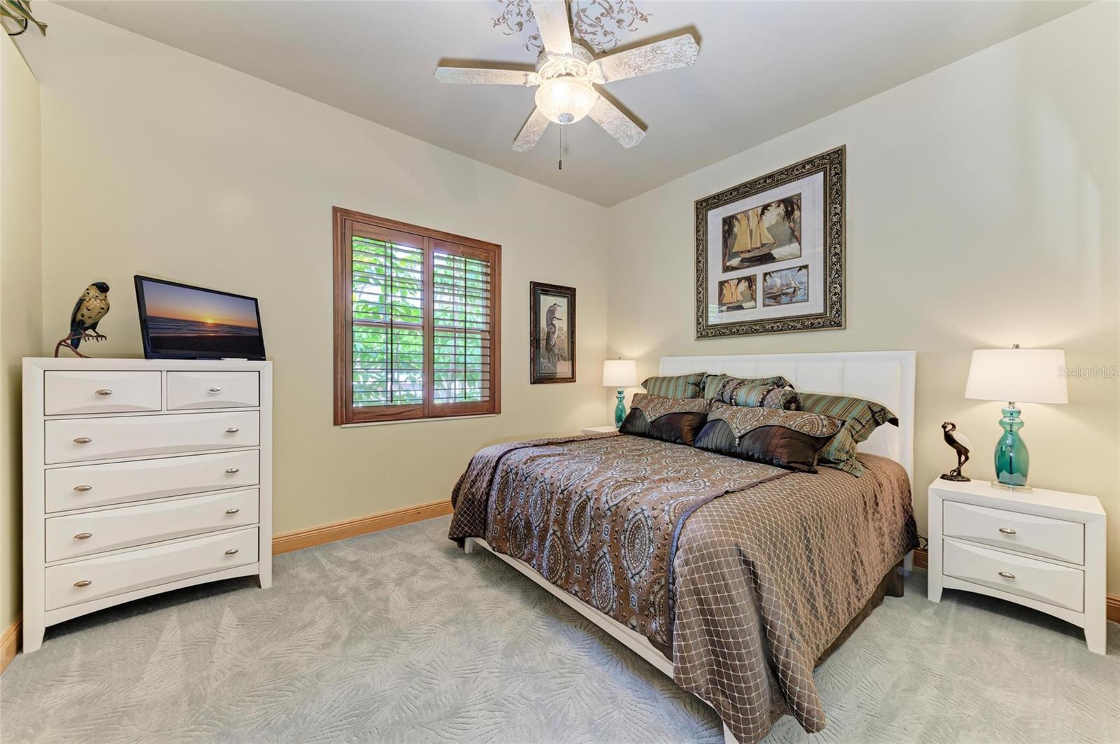 4531 GRASSY POINT BLVD