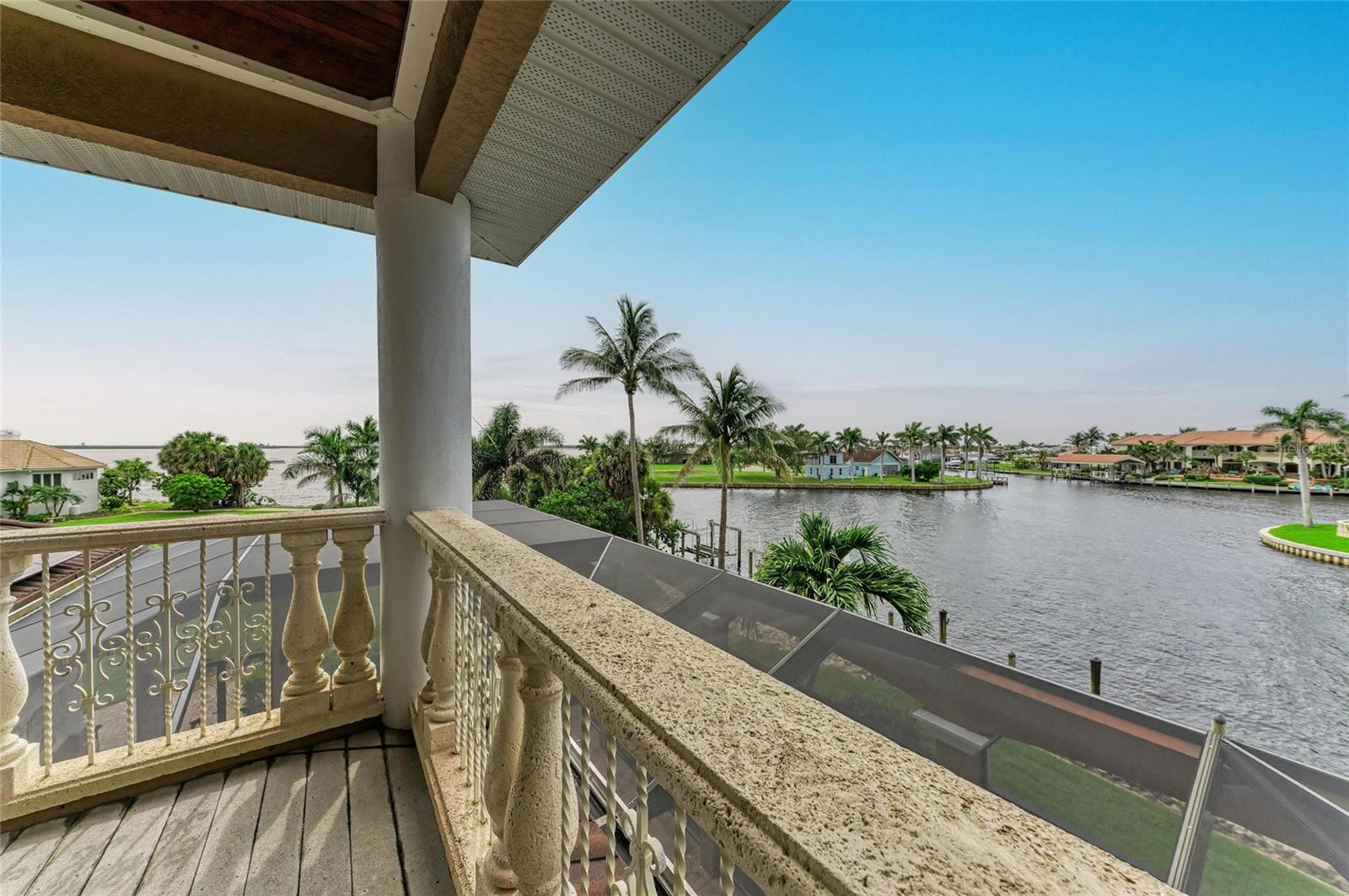 4531 GRASSY POINT BLVD