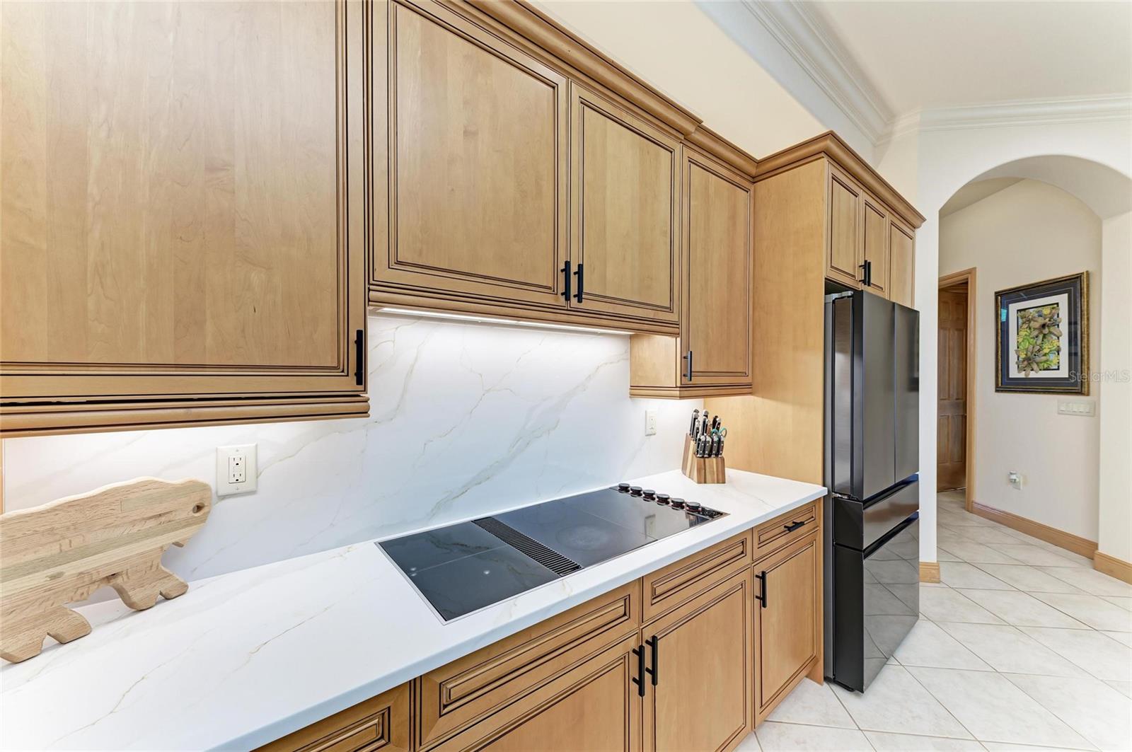 4531 GRASSY POINT BLVD