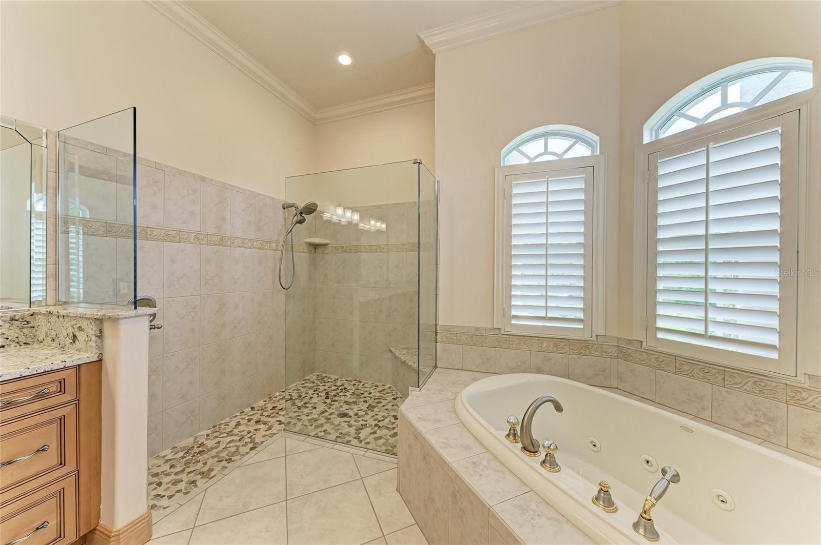 4531 GRASSY POINT BLVD