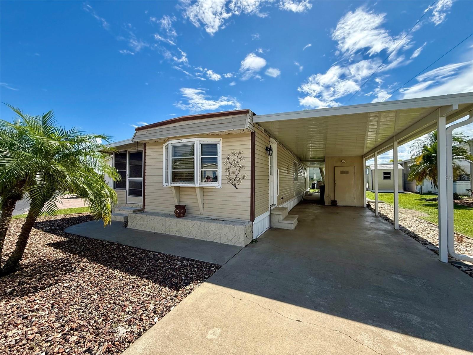 10100 BURNT STORE RD #124