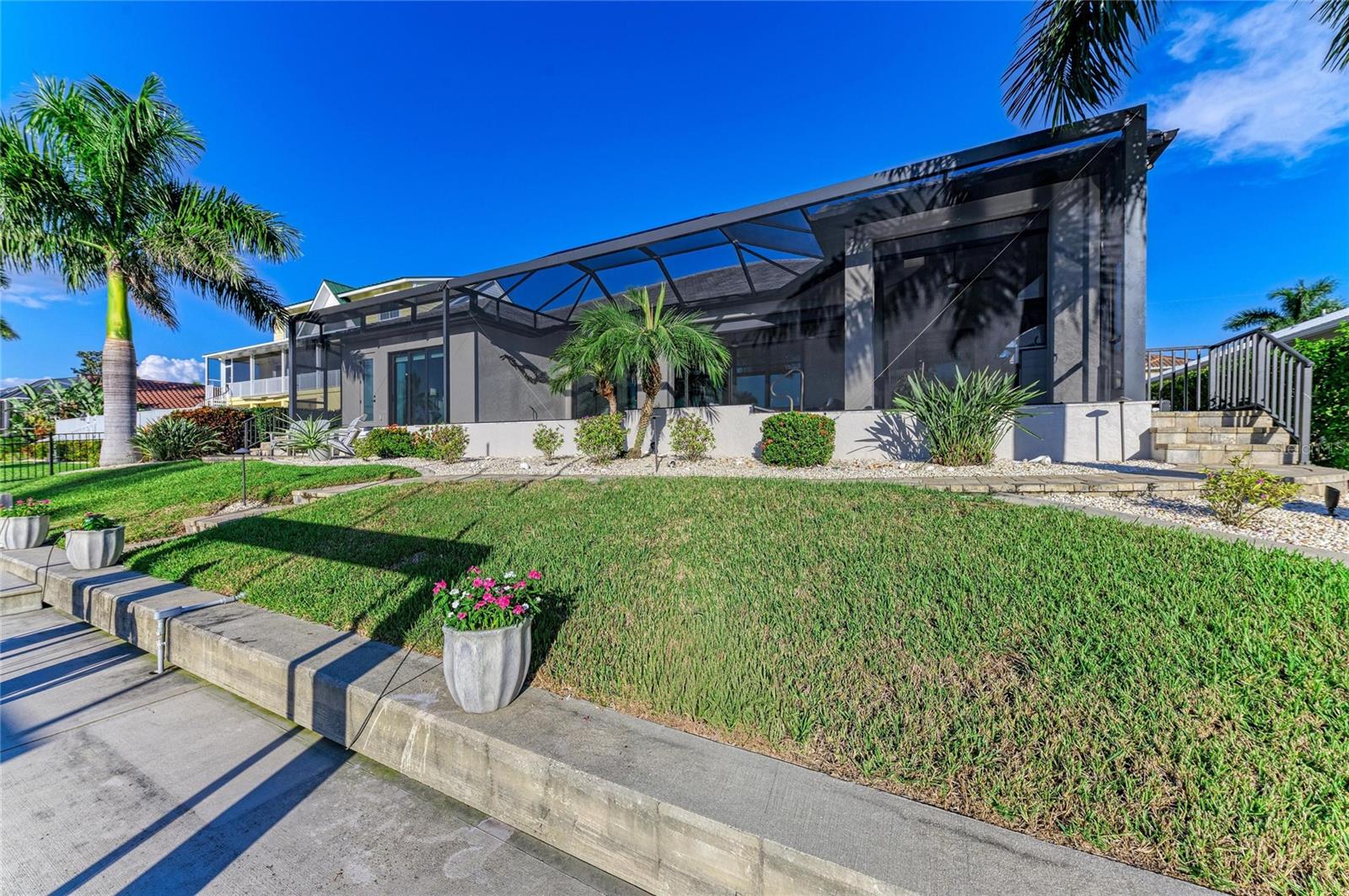 2835 CORAL WAY