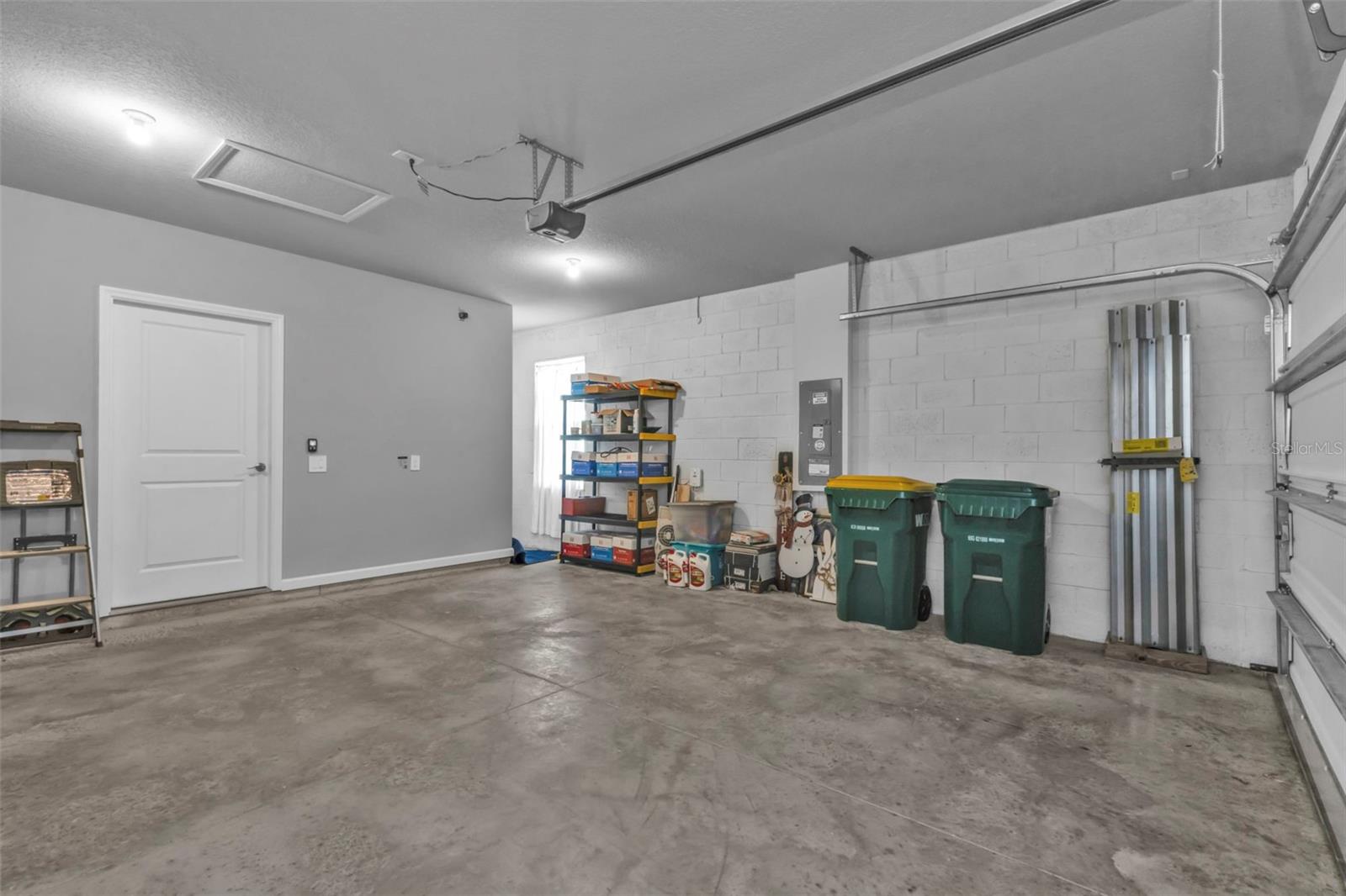 16300 COCONUT PALM DR