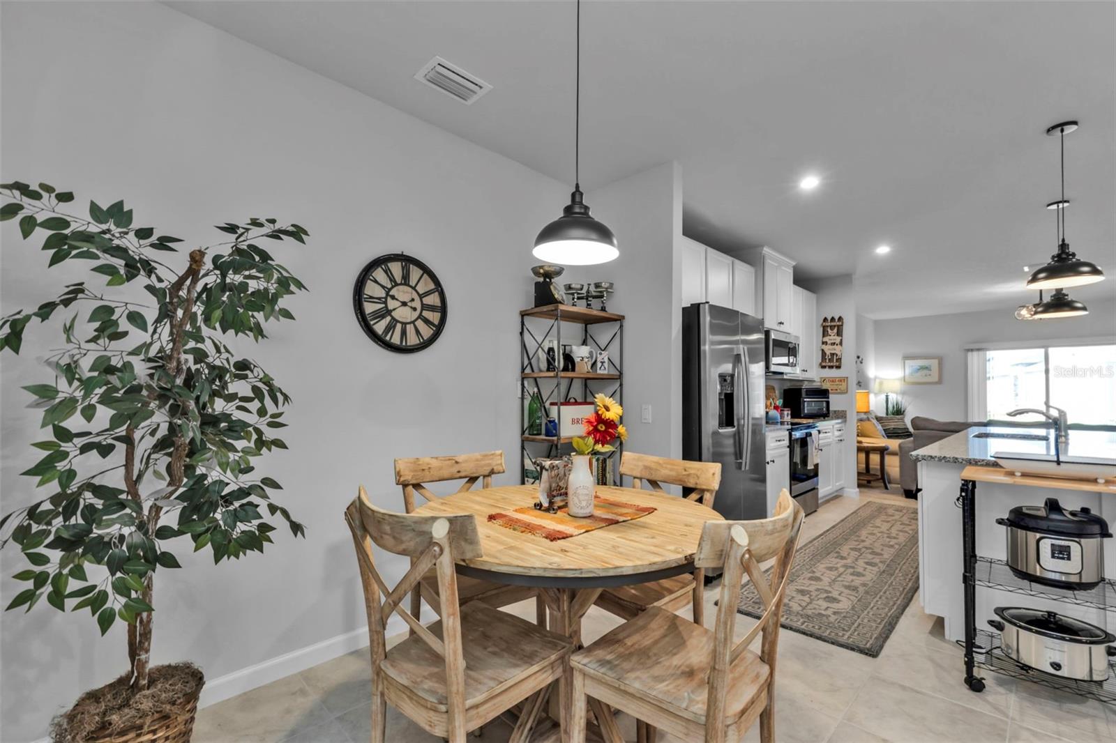 16300 COCONUT PALM DR