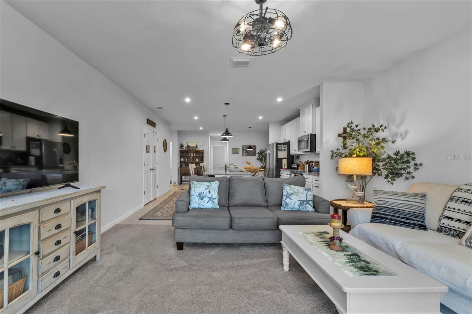 16300 COCONUT PALM DR