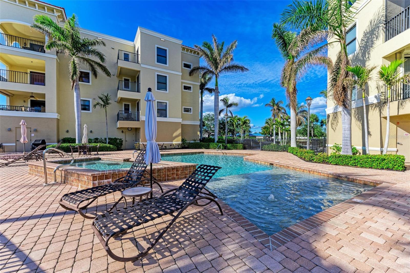 3340 WOOD THRUSH DR #323