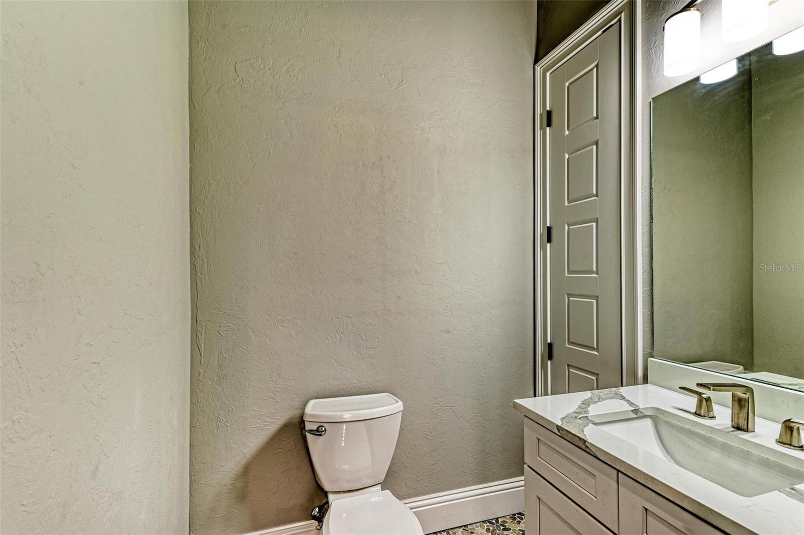 5179 COLLINGSWOOD BLVD