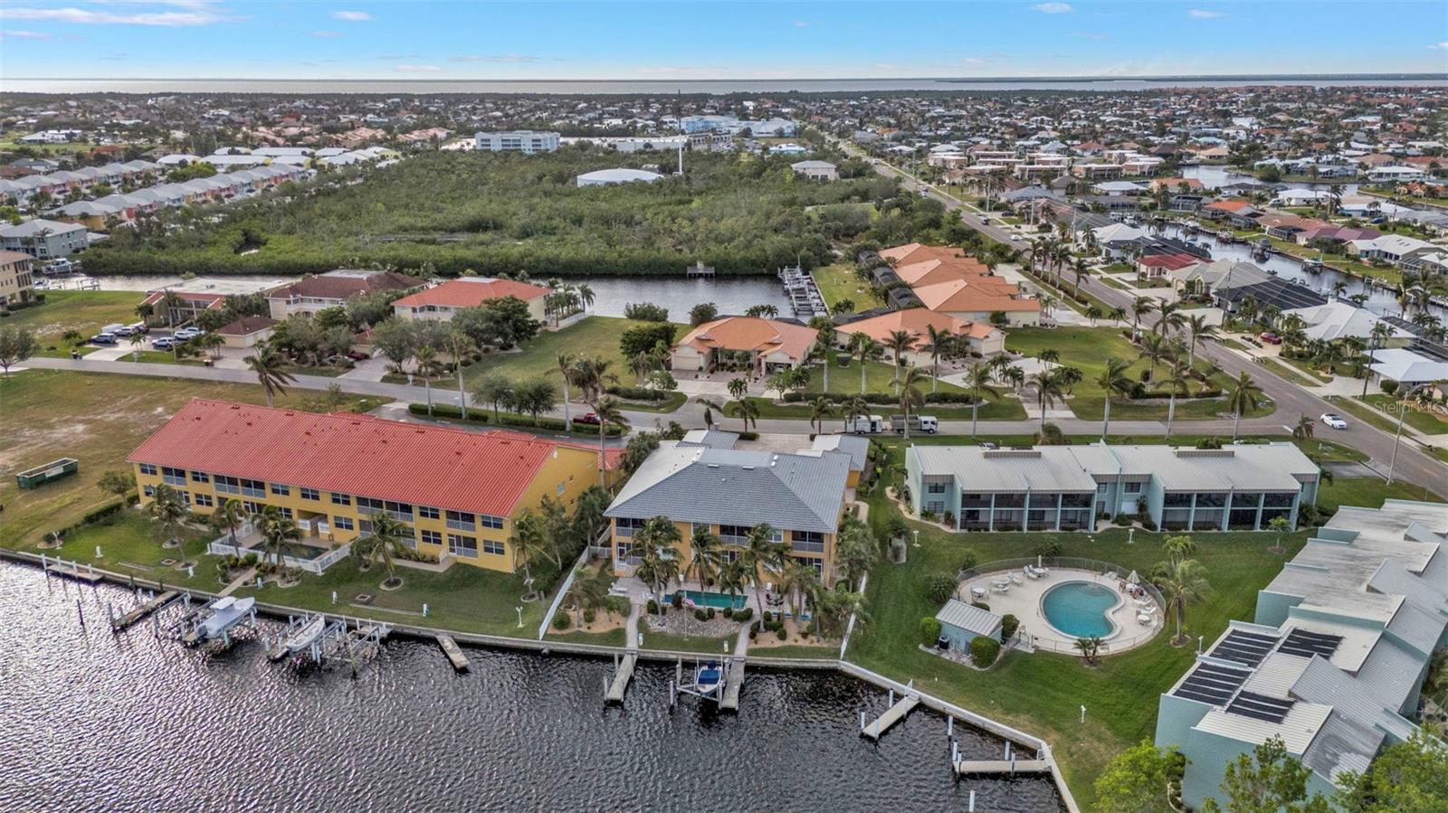 3216 PURPLE MARTIN DR #122