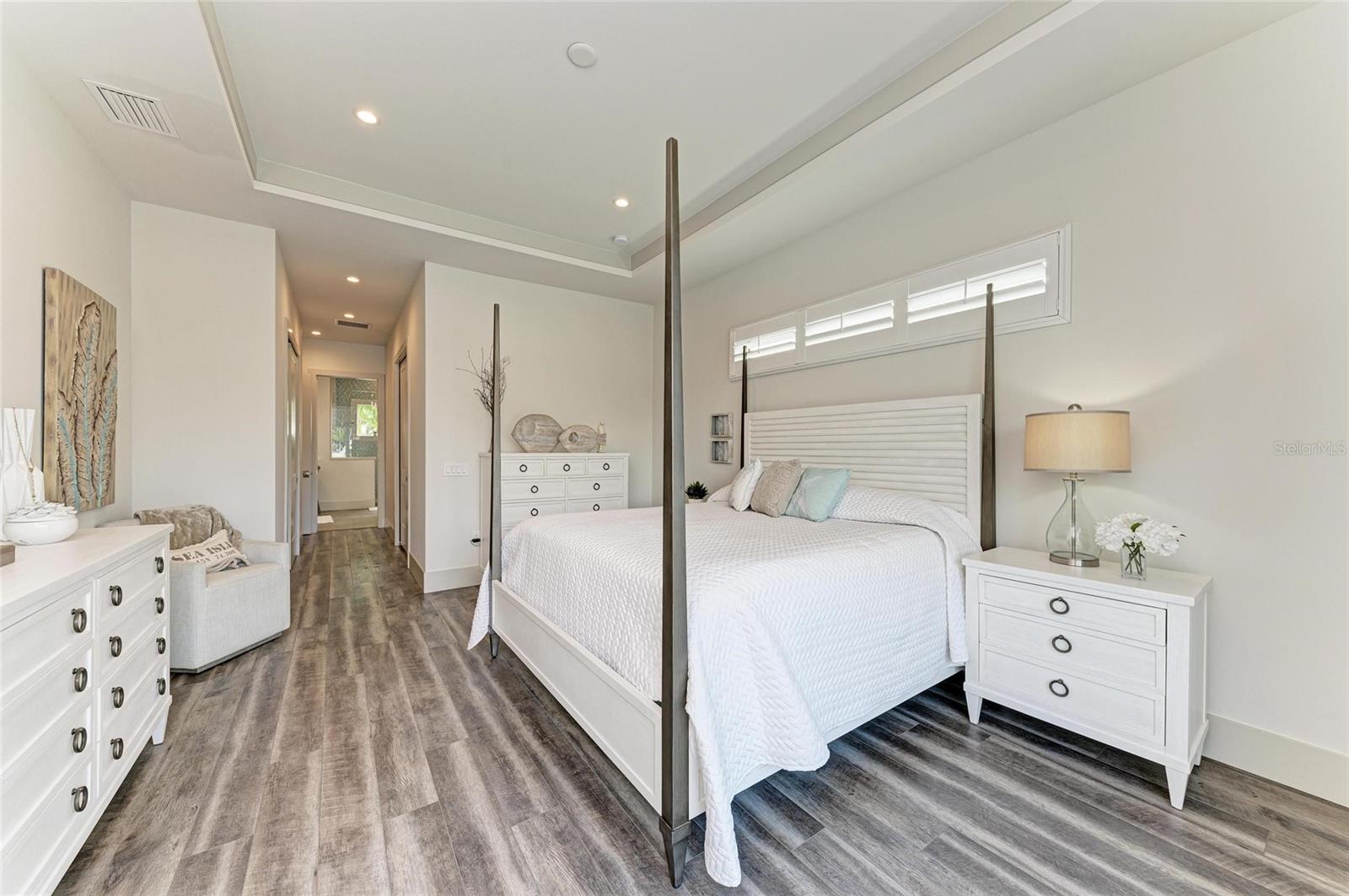 5043 BAL HARBOR BLVD