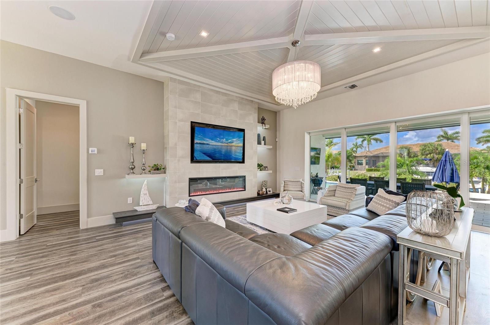 5043 BAL HARBOR BLVD