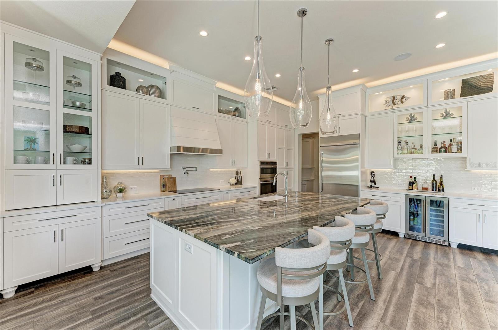 5043 BAL HARBOR BLVD