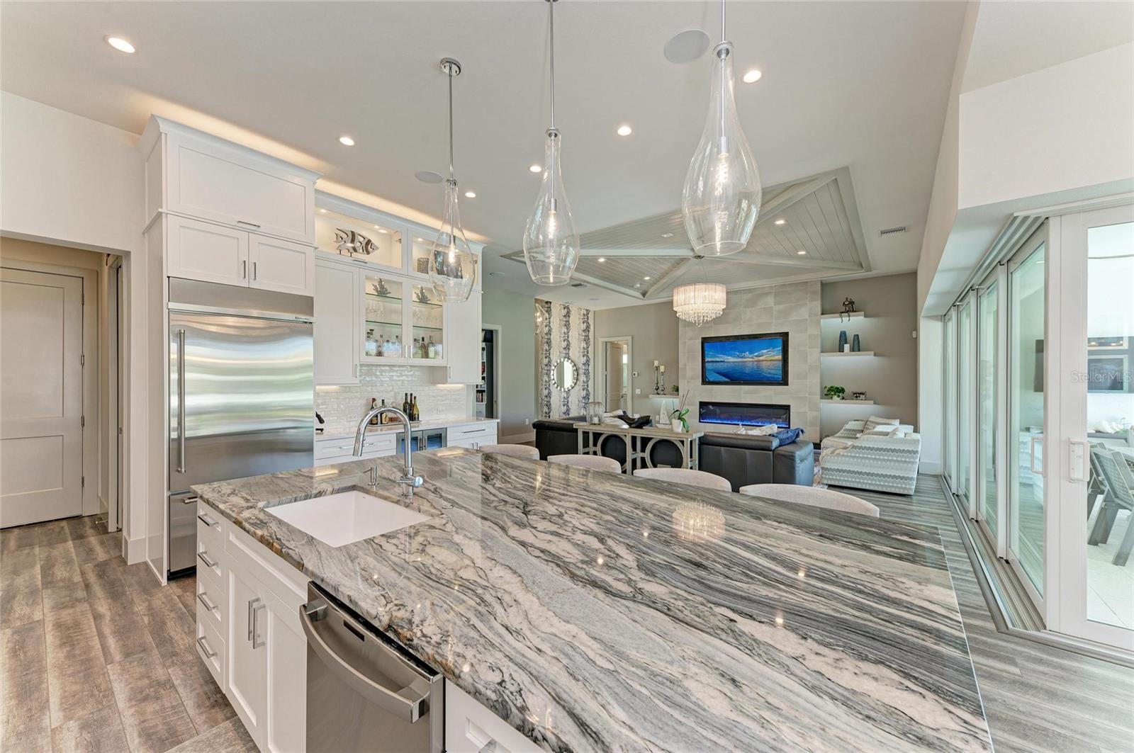 5043 BAL HARBOR BLVD