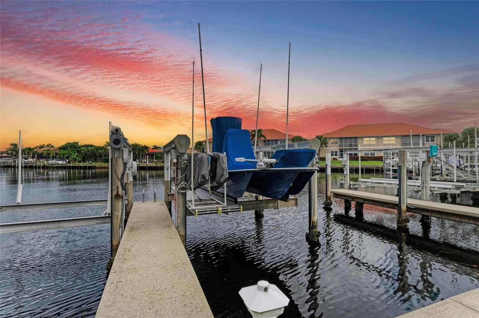 197 TROPICANA DR #1522