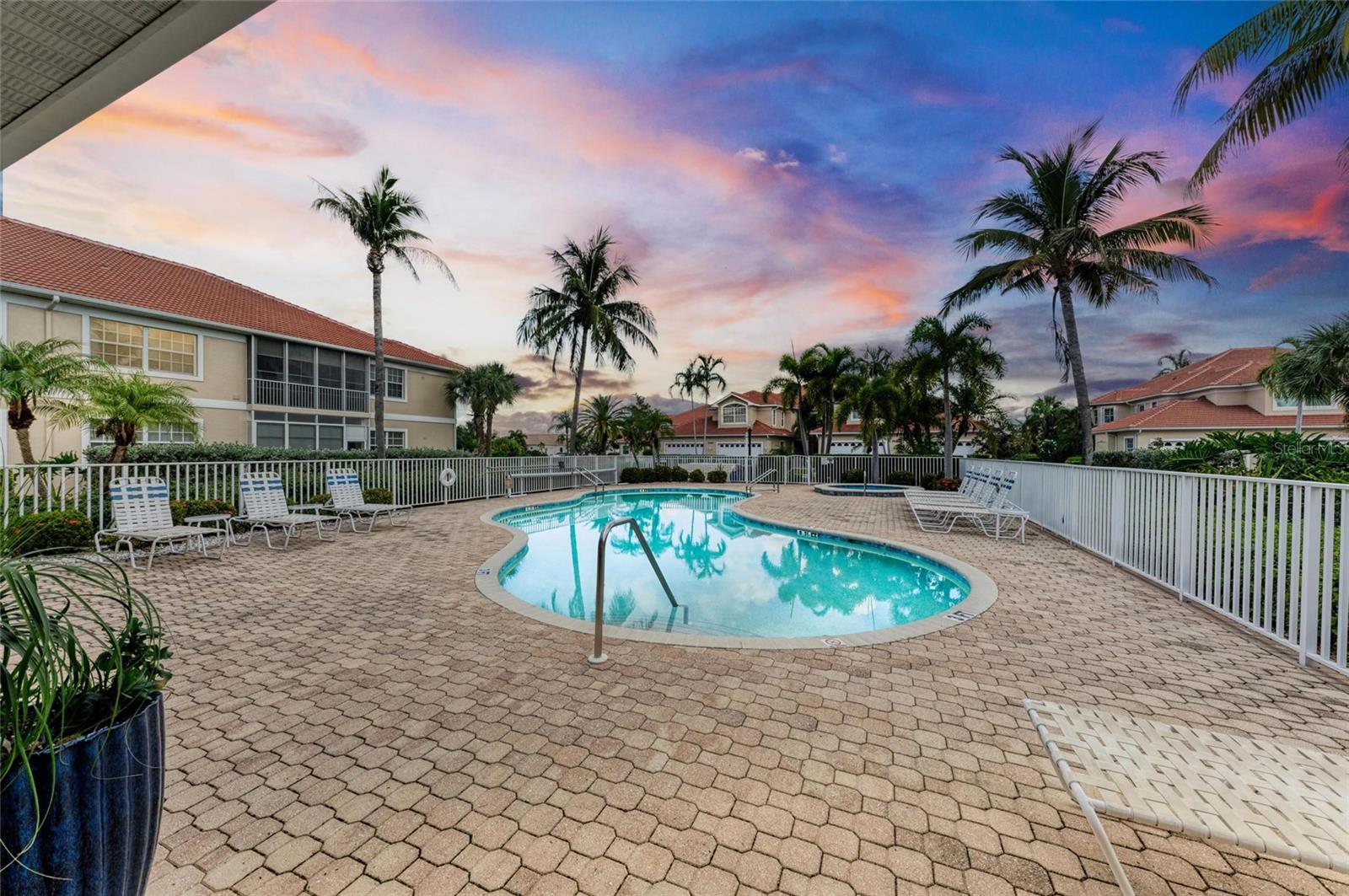 197 TROPICANA DR #1522