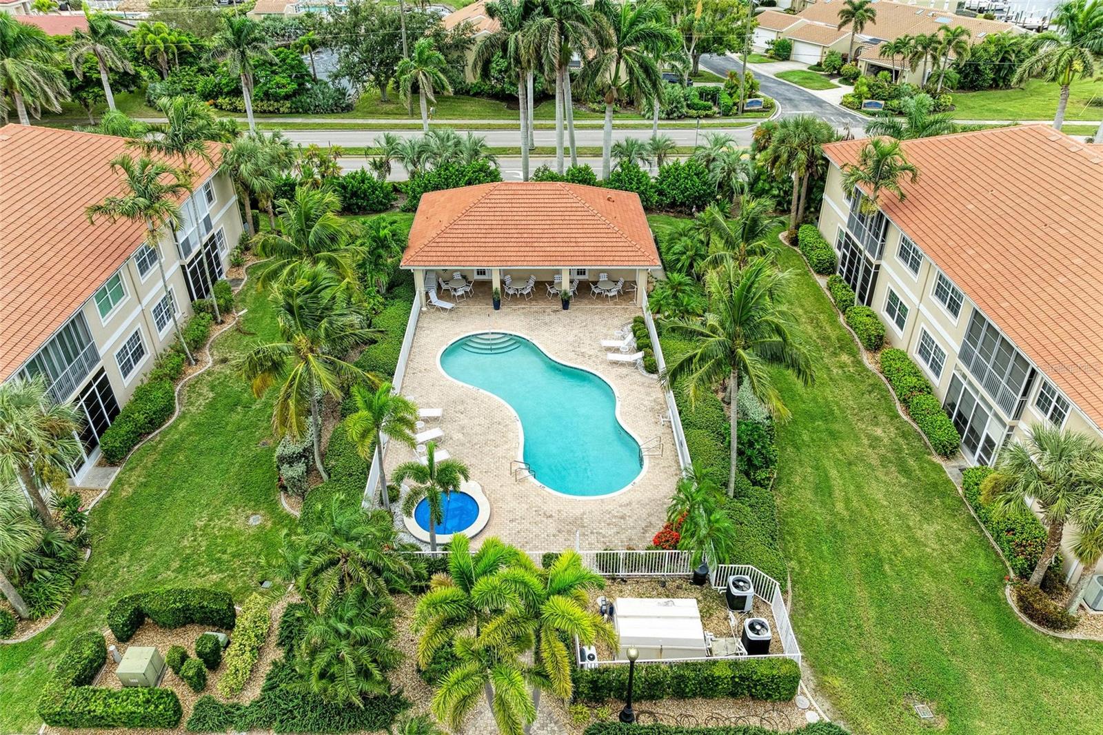 197 TROPICANA DR #1522