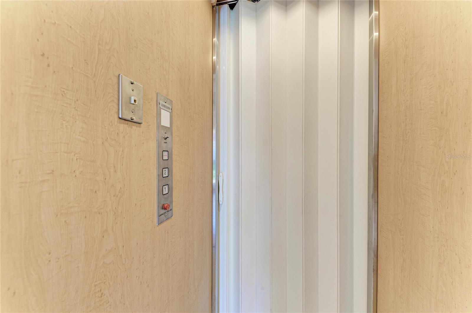 2585 TARPON COVE DR #1322