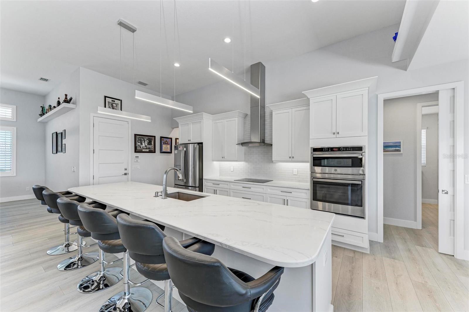 630 CORONADO DR