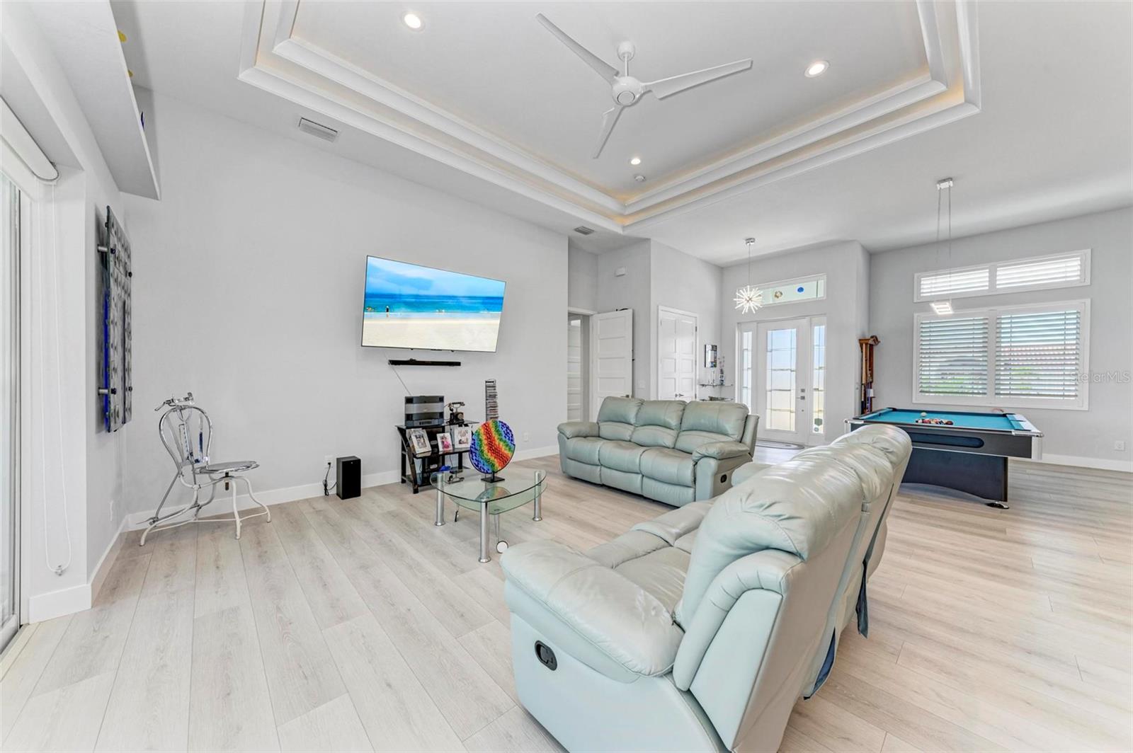 630 CORONADO DR