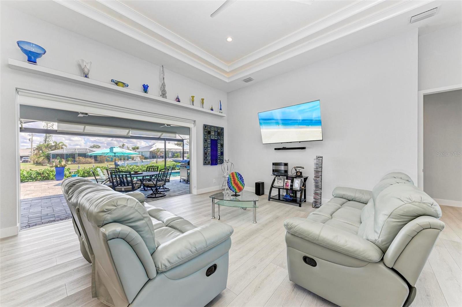 630 CORONADO DR