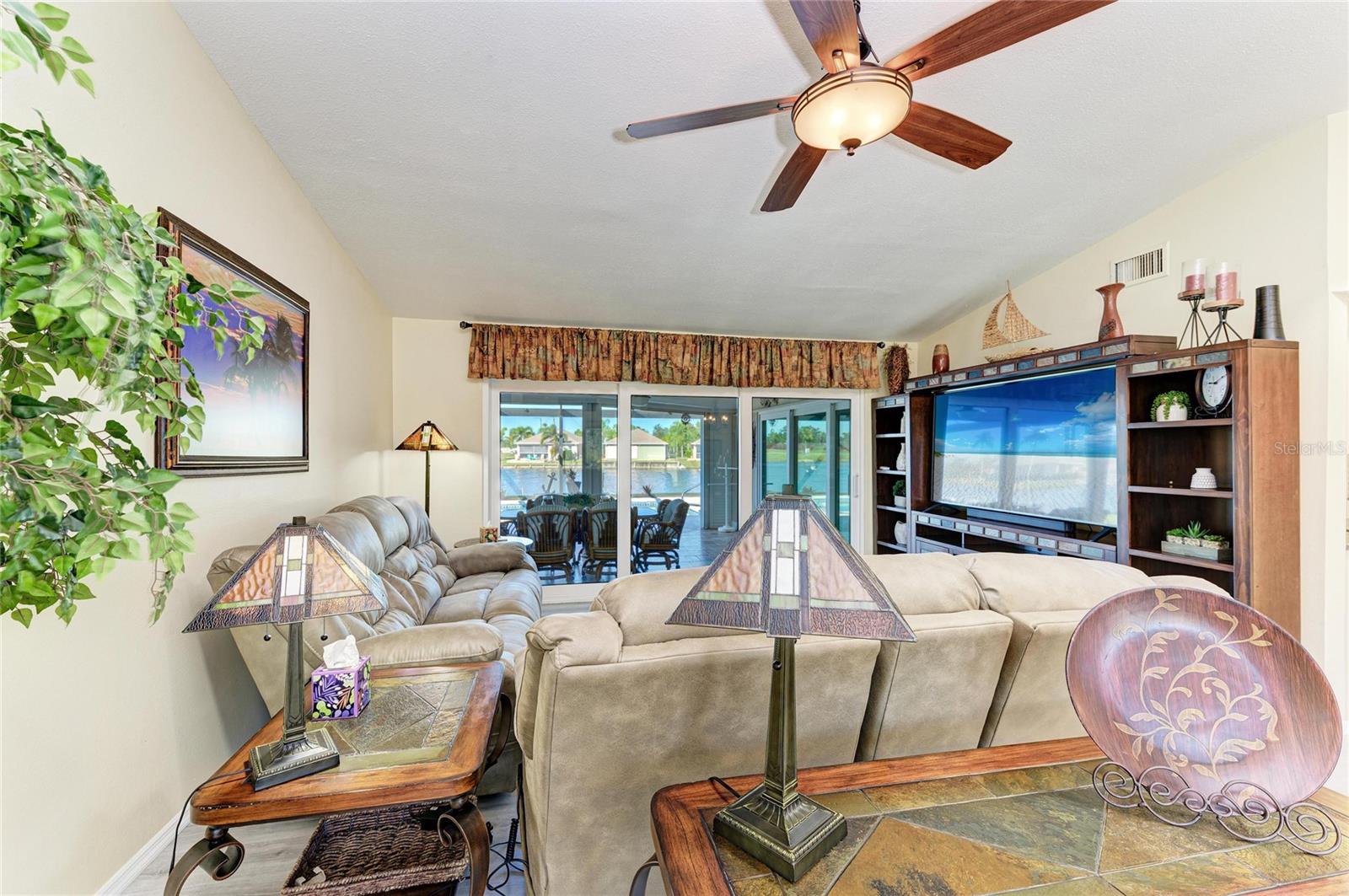 11778 SW DALLAS DR N