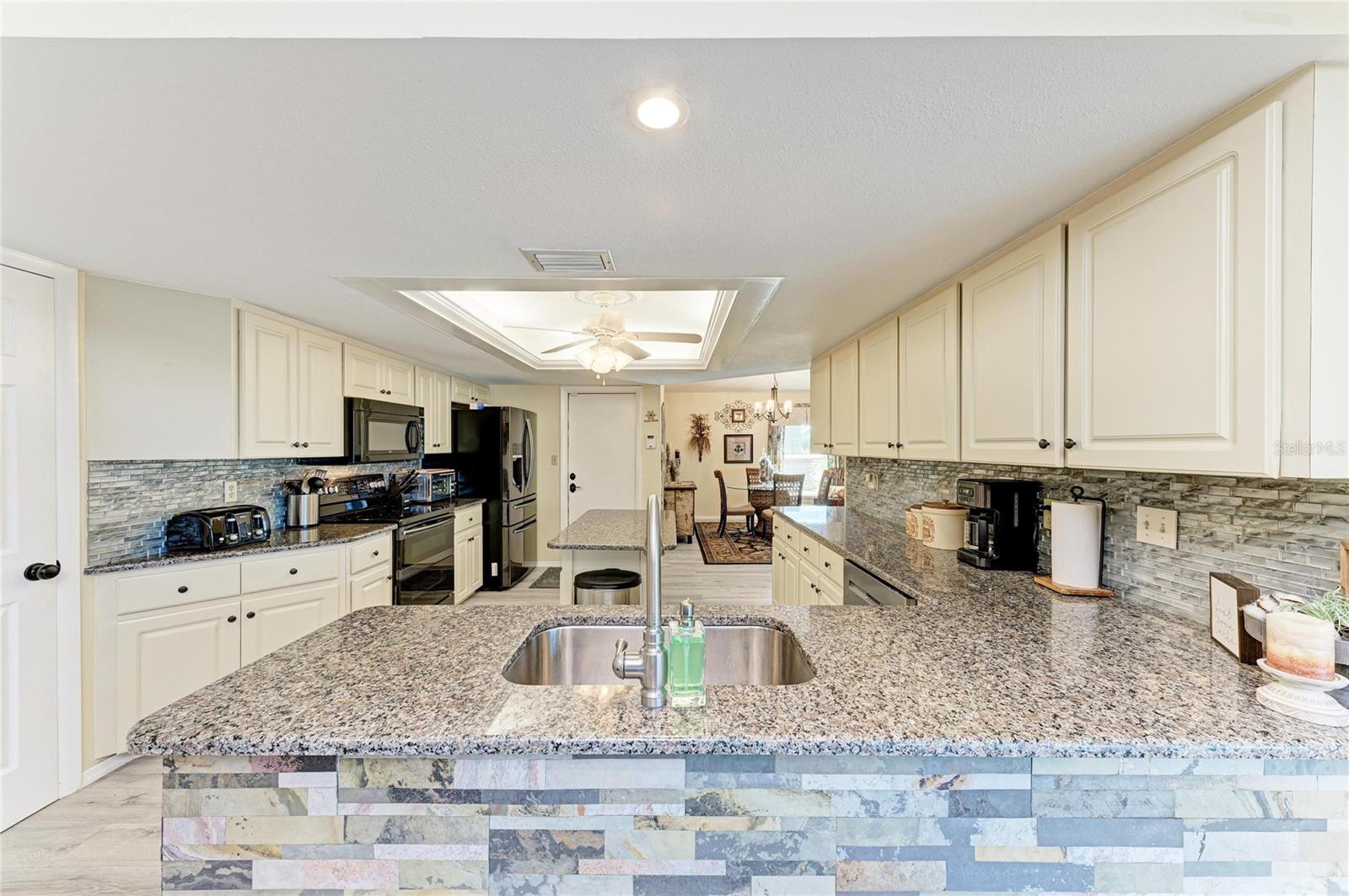 11778 SW DALLAS DR N