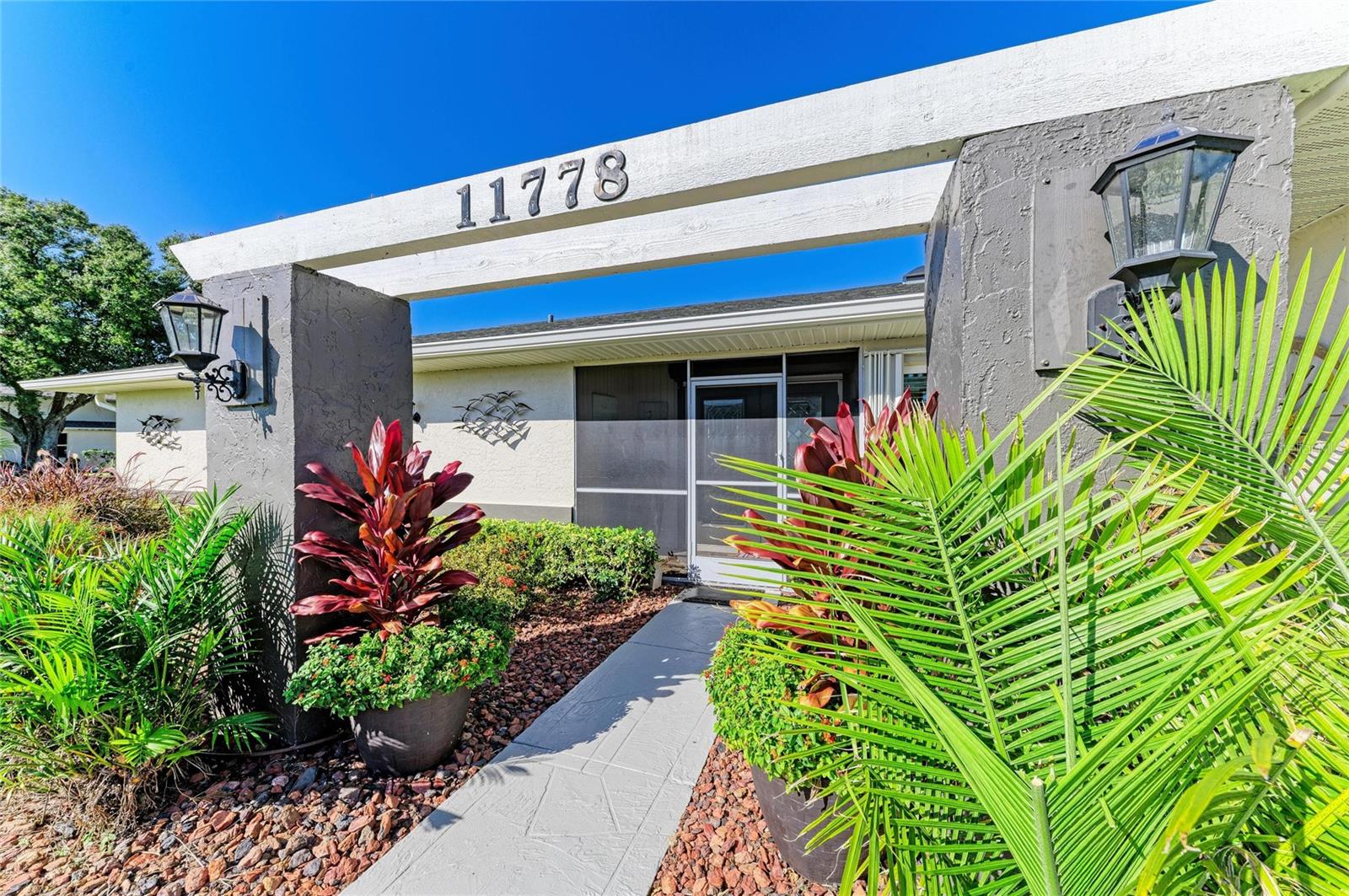 11778 SW DALLAS DR N