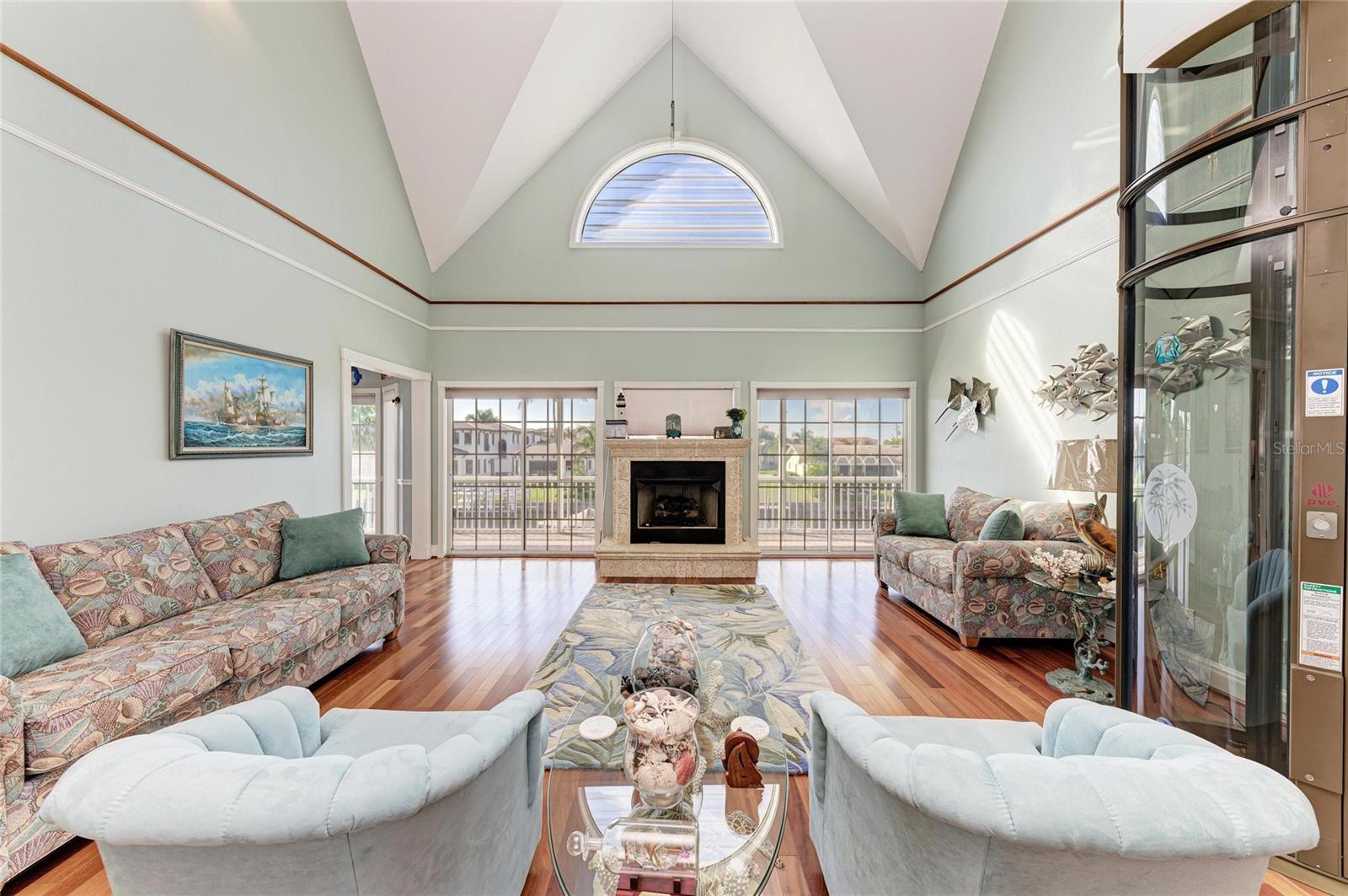 2839 CORAL WAY