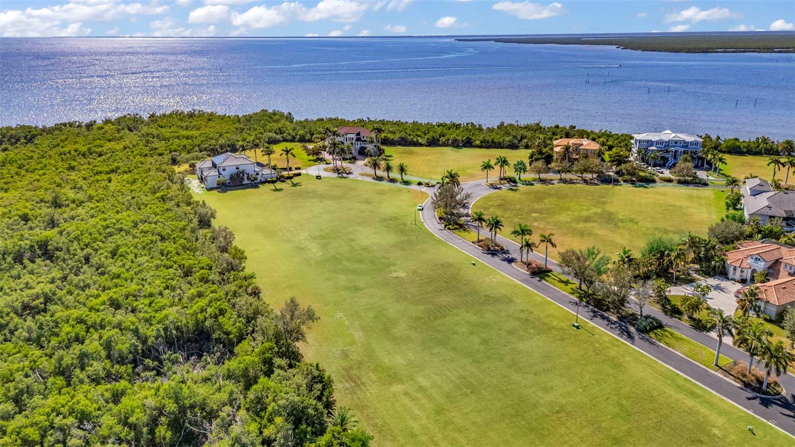 4661 GRASSY POINT BLVD