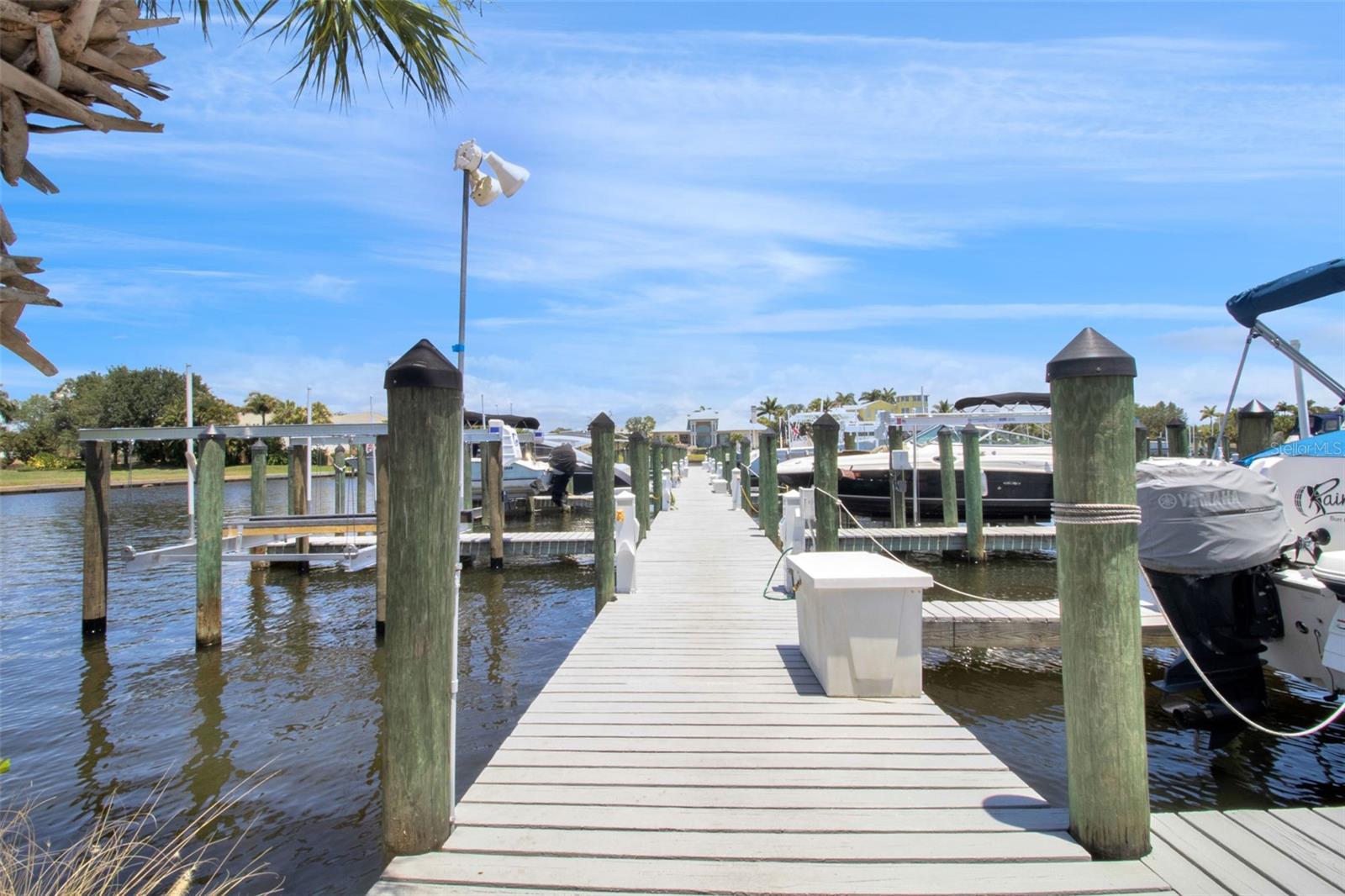 4661 GRASSY POINT BLVD