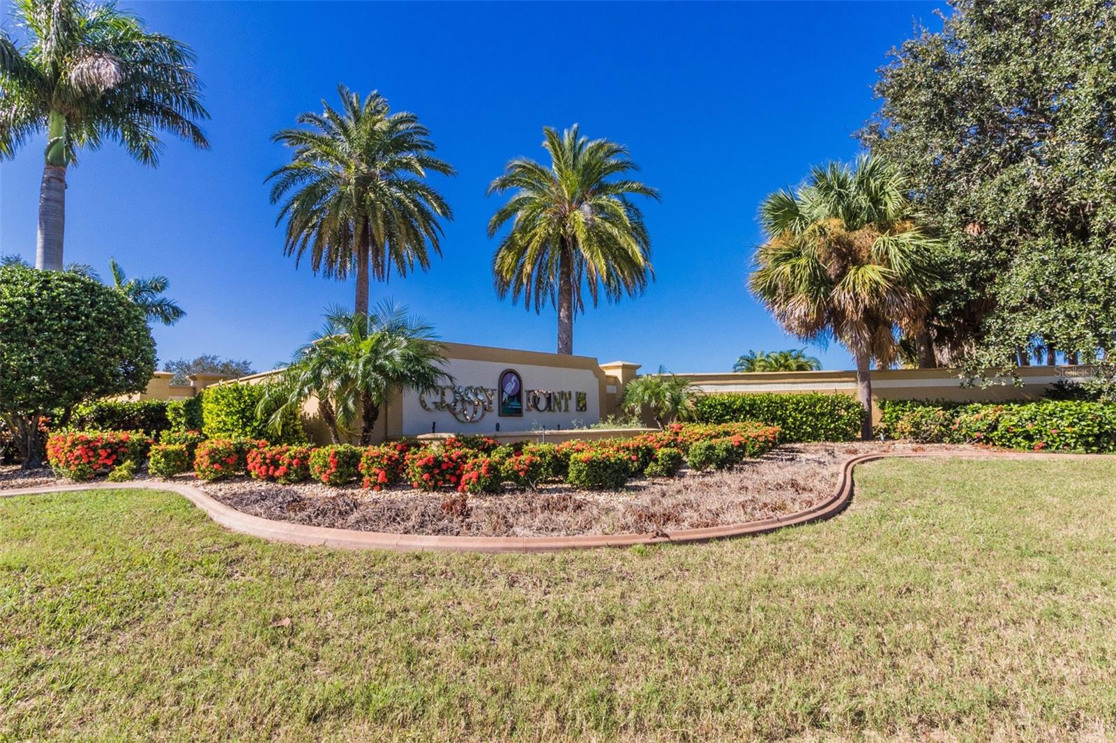 4661 GRASSY POINT BLVD