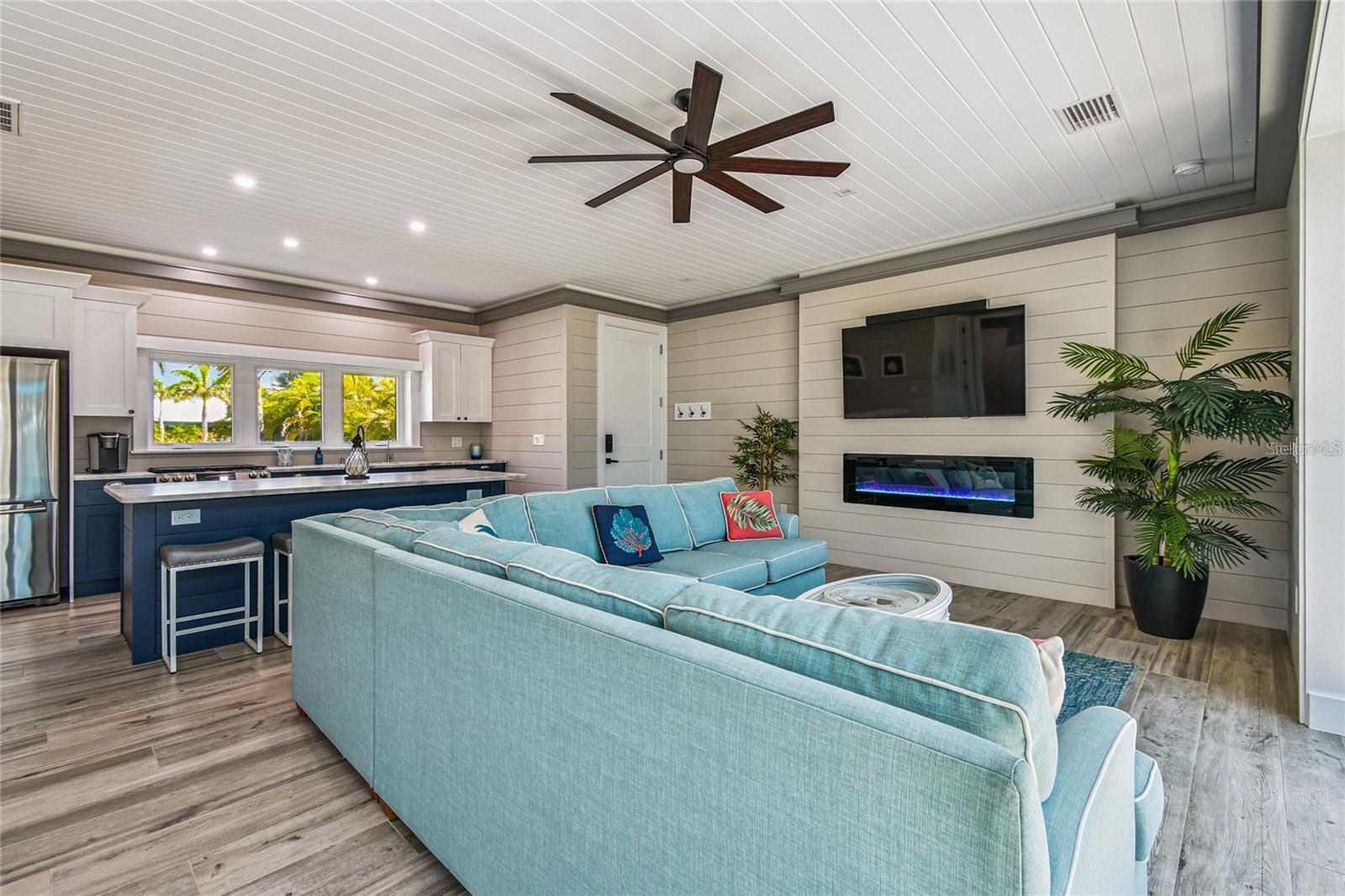 8588 SW SAND CRANE CIR