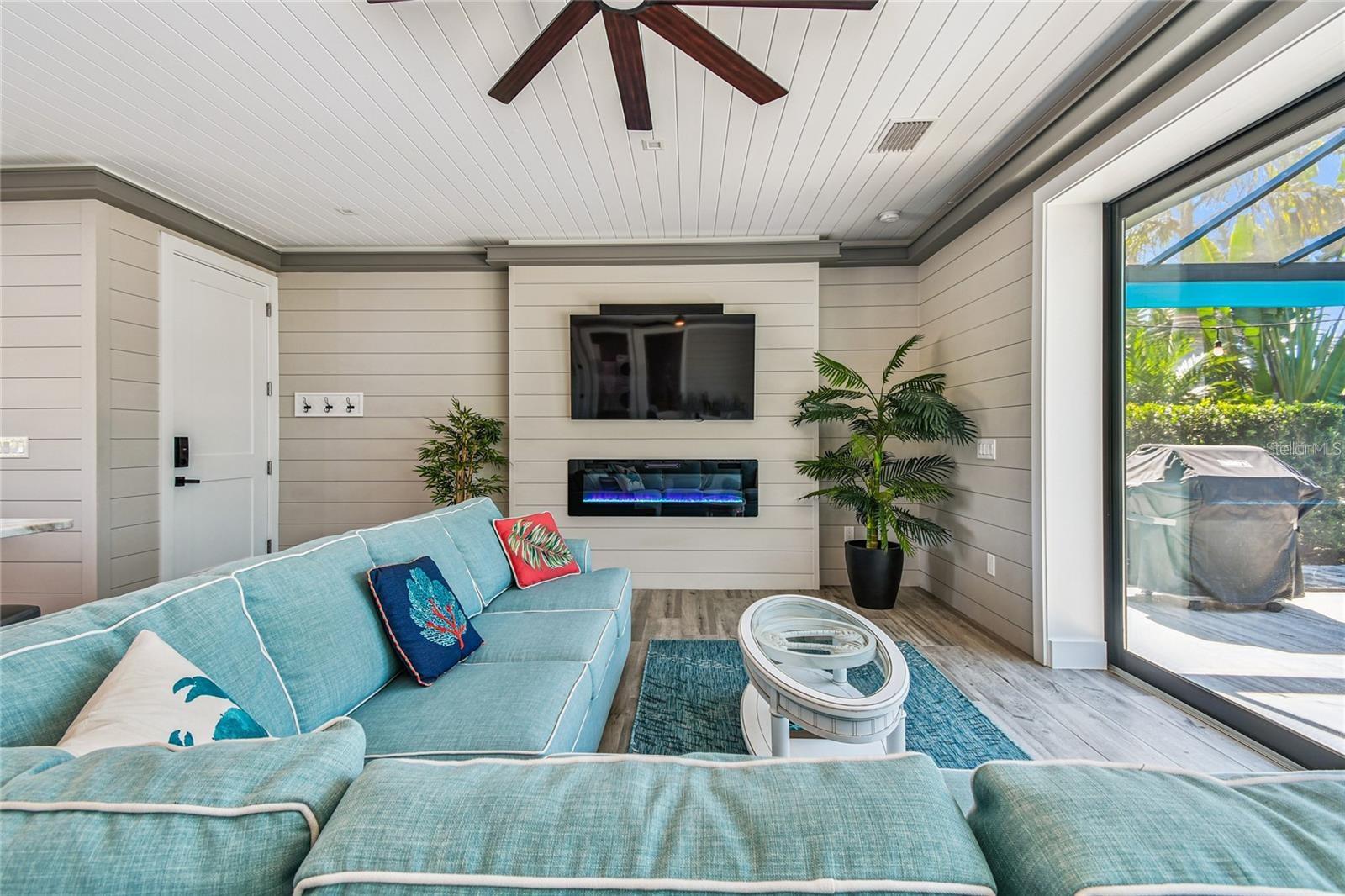 8588 SW SAND CRANE CIR