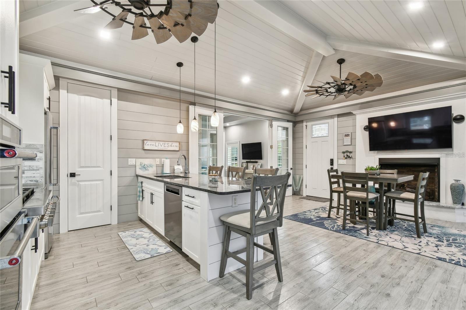 8234 SW SAND CRANE CIR