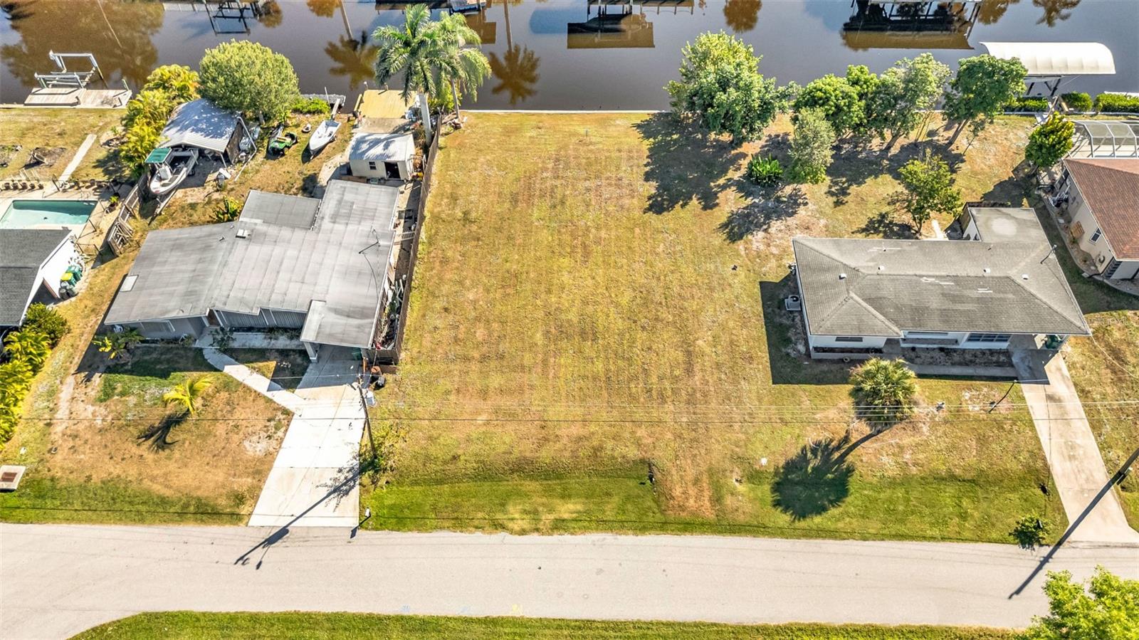 3334 DOVER DR