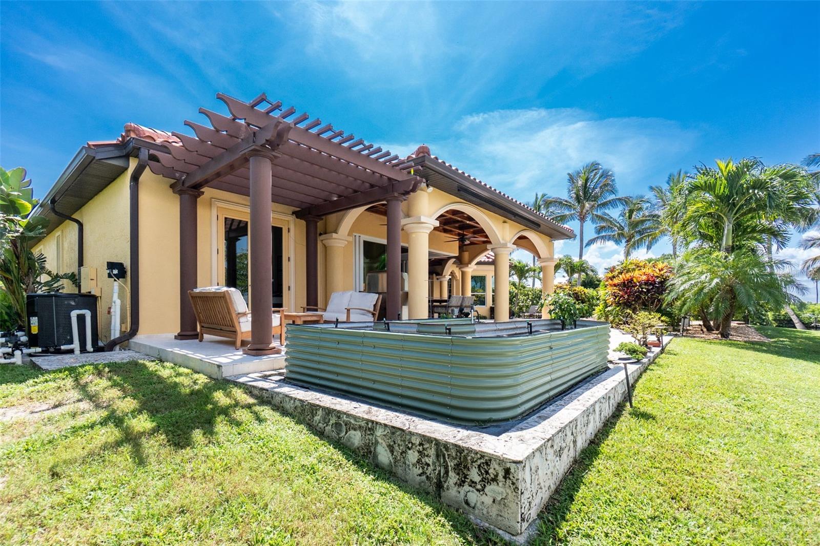 5566 RIVER BAY DR