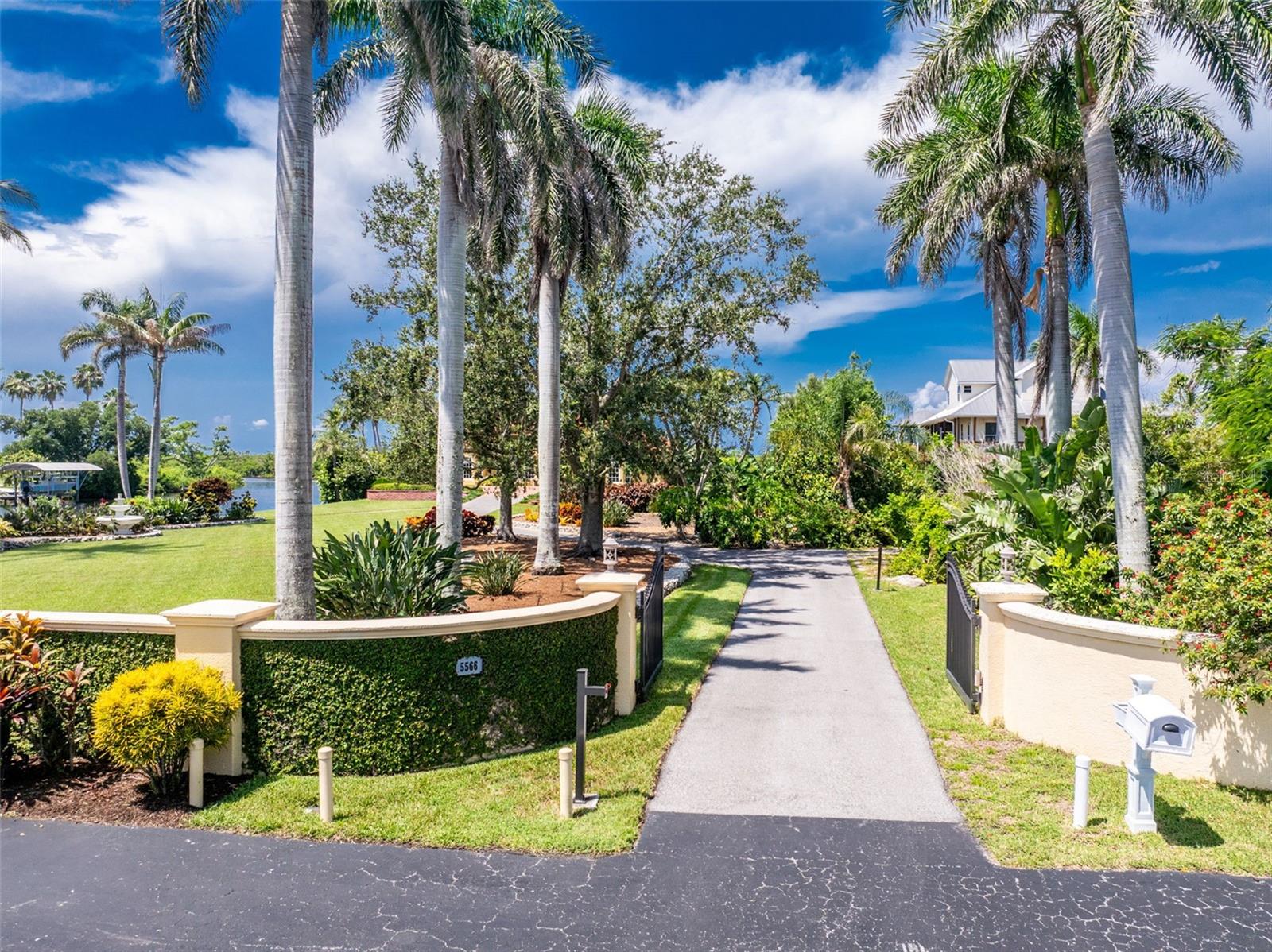 5566 RIVER BAY DR