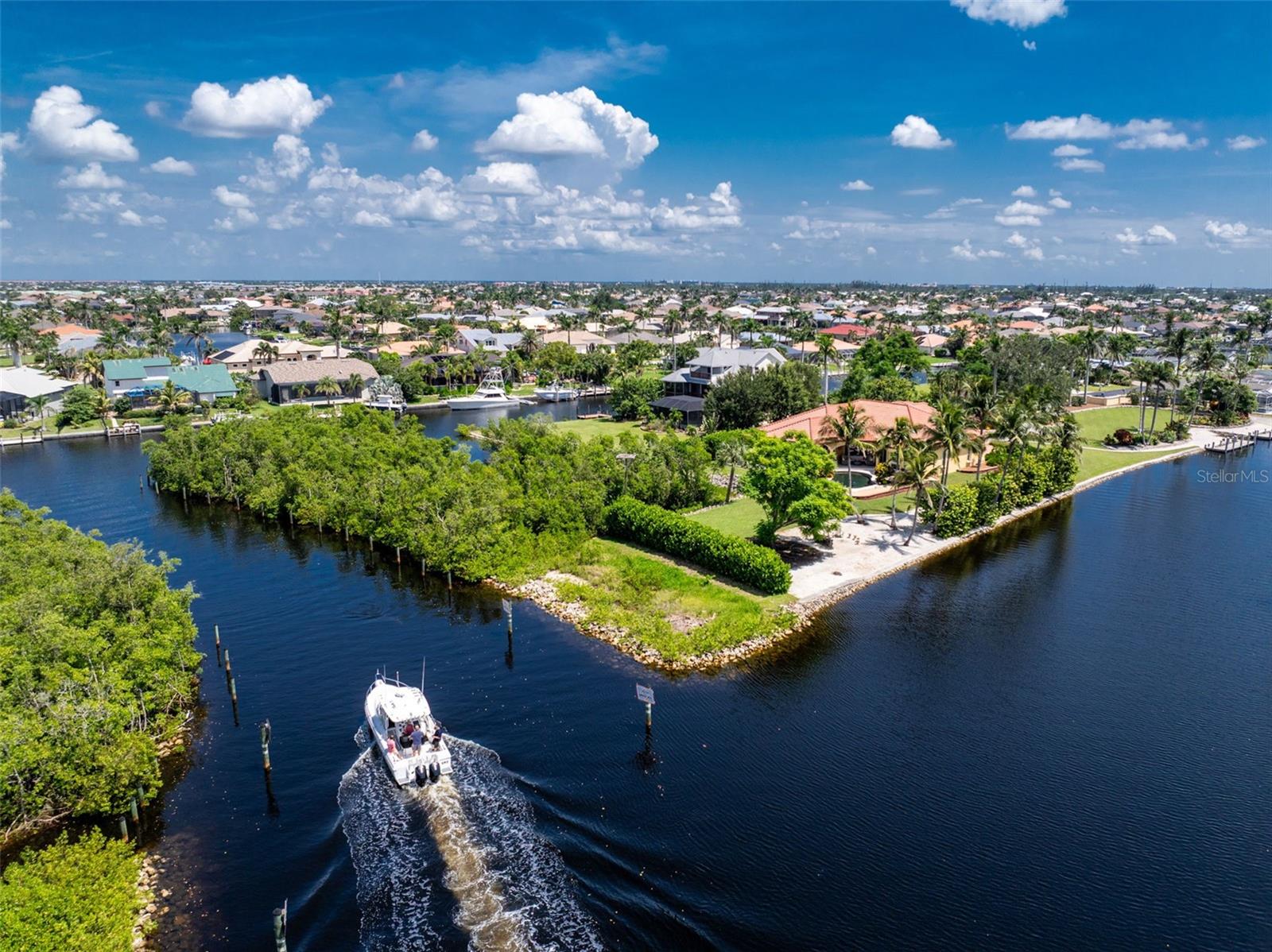 5566 RIVER BAY DR
