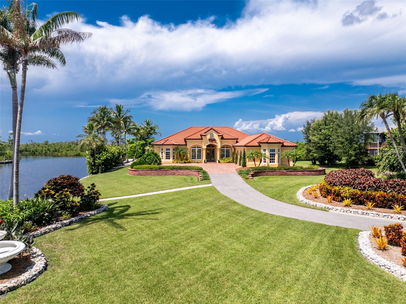 5566 RIVER BAY DR